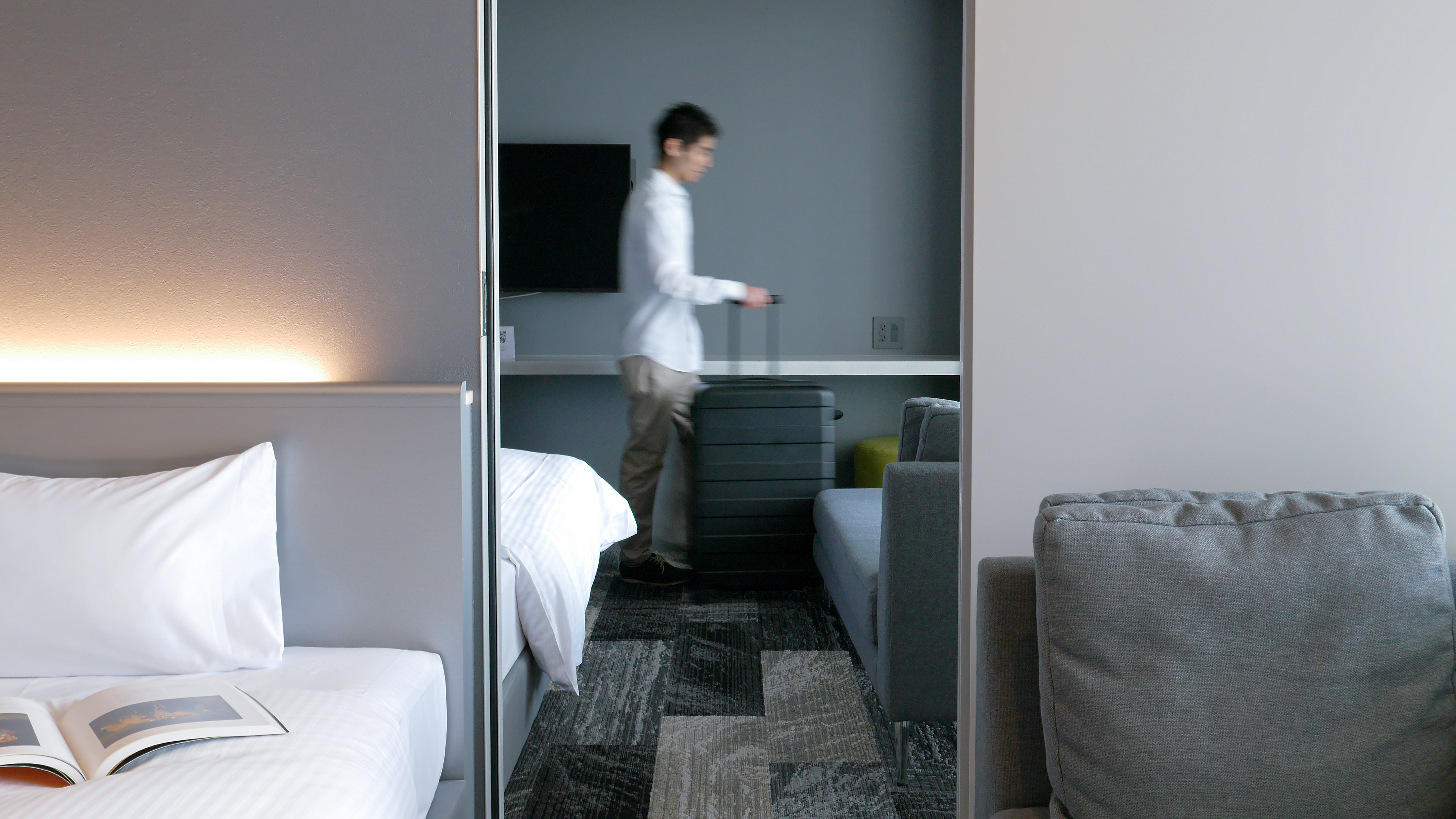 各部屋への移動は室内の扉一枚で楽々