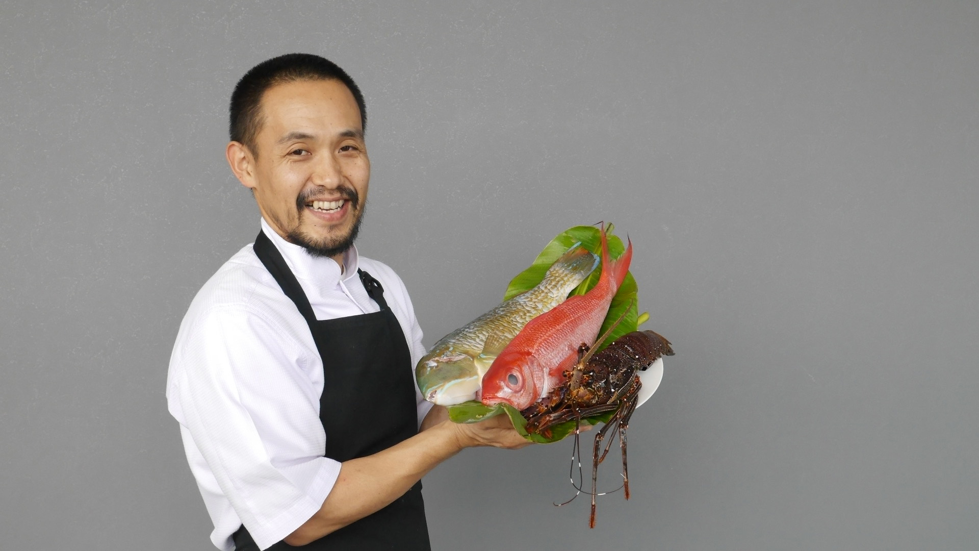 仏の３つ星レストランで研鑽を積んだ料理長「山中貞之」