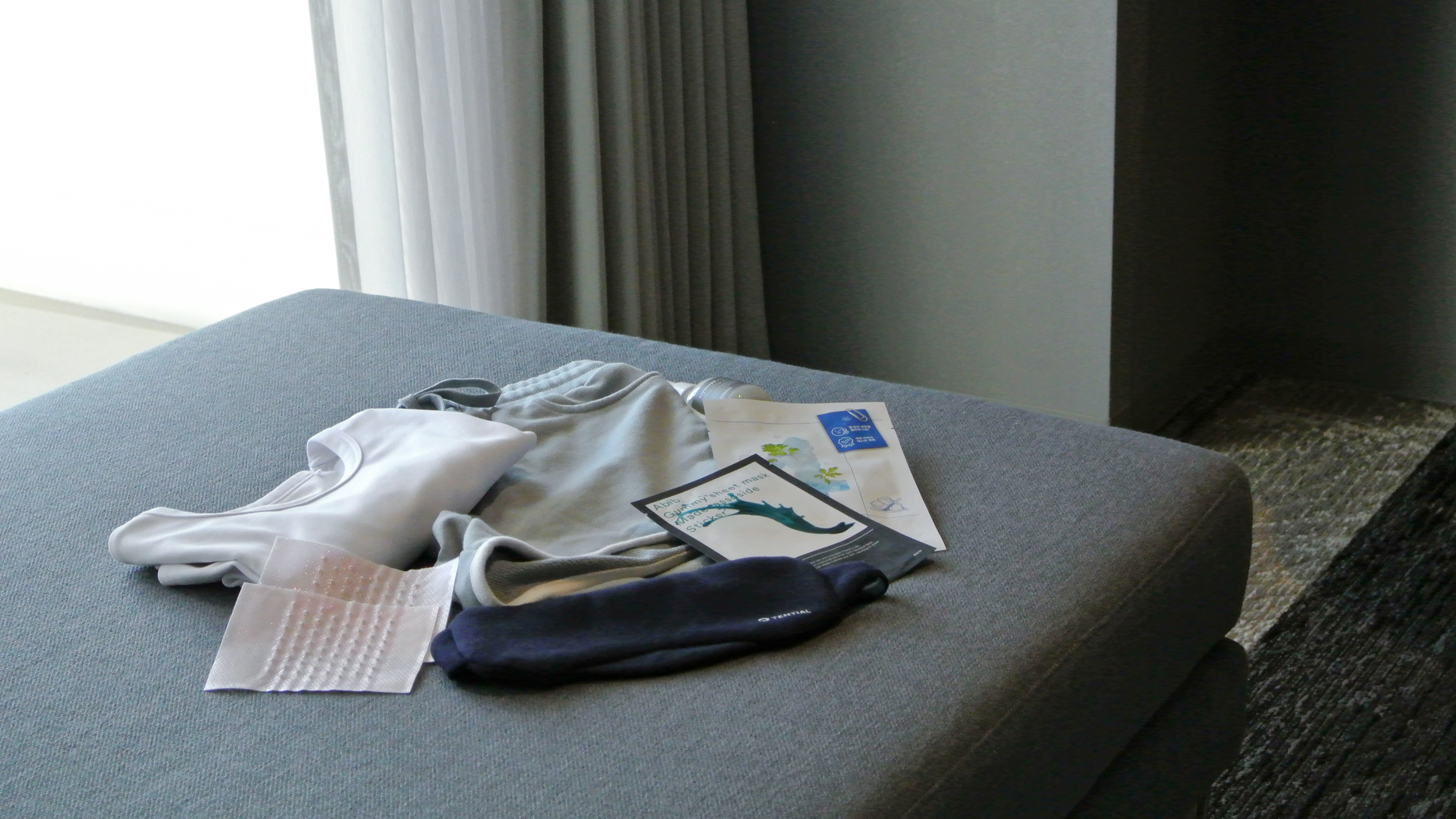 館内着・髪剃りはございませんので必要に応じてご持参ください