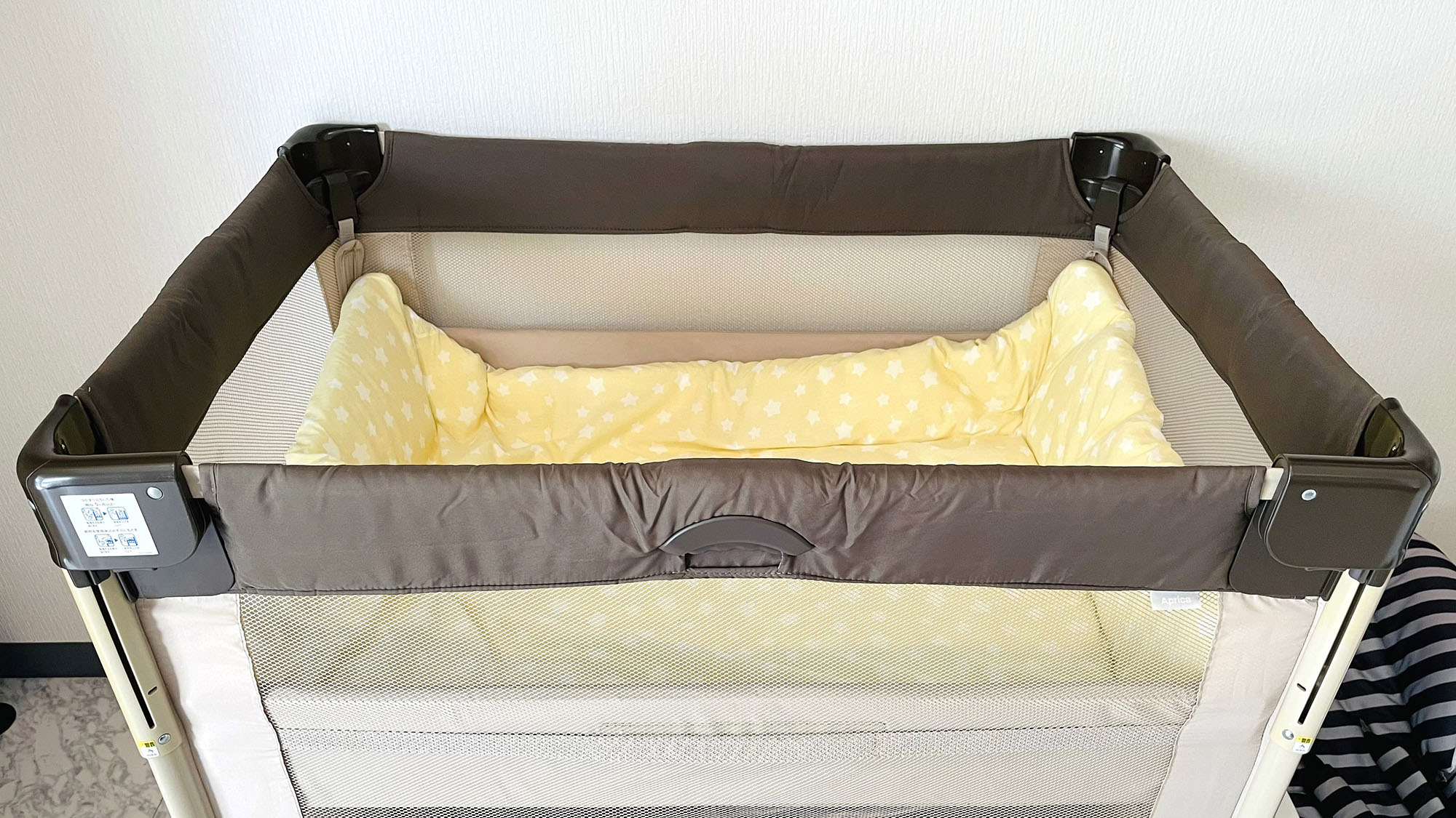 ・【ベビー用品】小さなお子様連れの方も安心して泊まれます。ベビーベッドをご利用ください