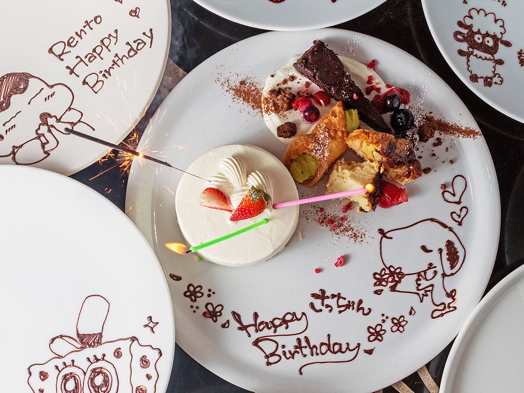 【アニバーサリープラン】朝食＋ディナーフルコース＋ホールケーキ＋サプライズコンセルジュによる相談