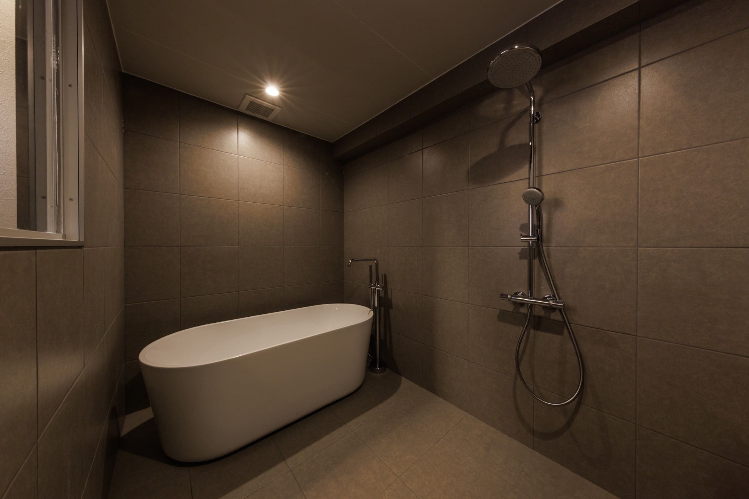 【専有面積500平米一棟貸切】素泊まり温水プール・バレルサウナ・囲炉裏・BBQ・ドッグラン・満天の星