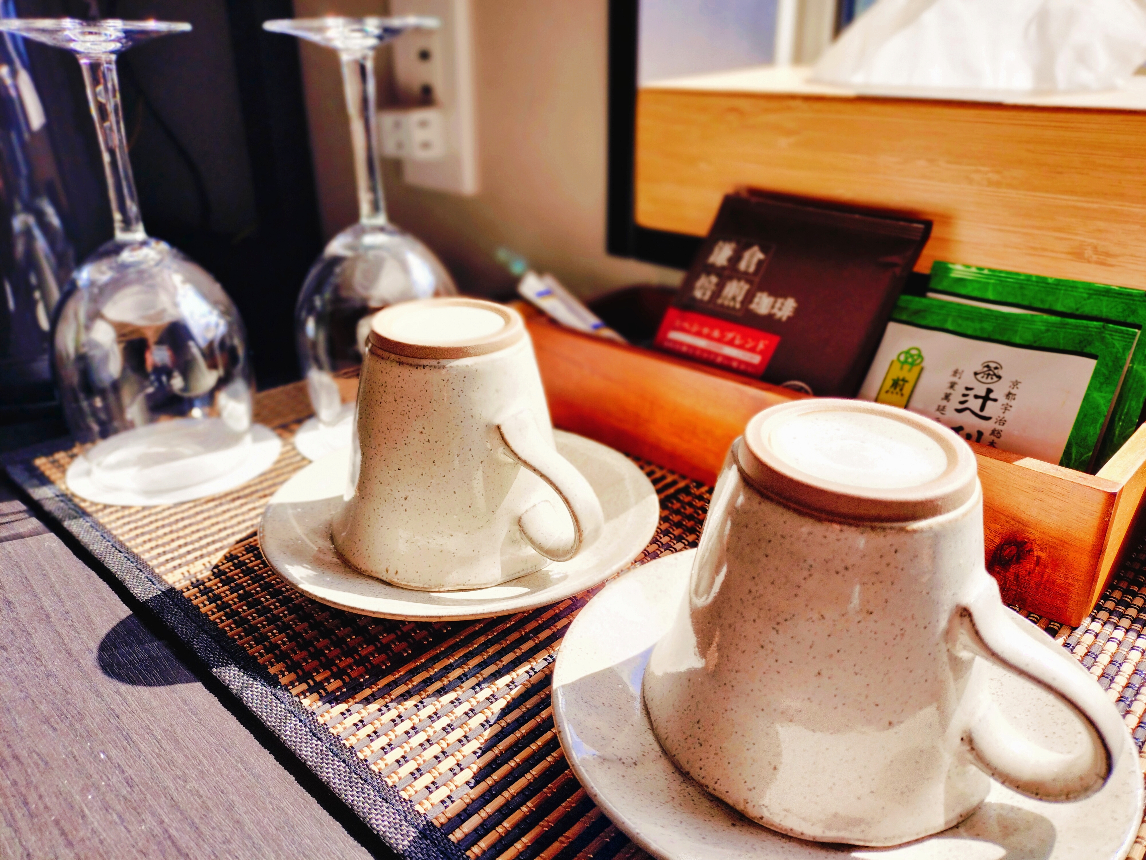 客室にはお茶をご用意しております。