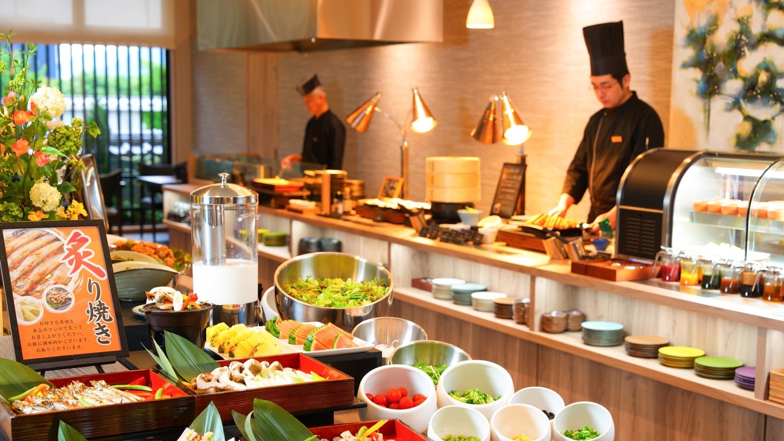 【5％OFF】【楽天スーパーSALE】地産地消の和洋朝食バイキング■ホテル目前は城下町＜朝食付き＞