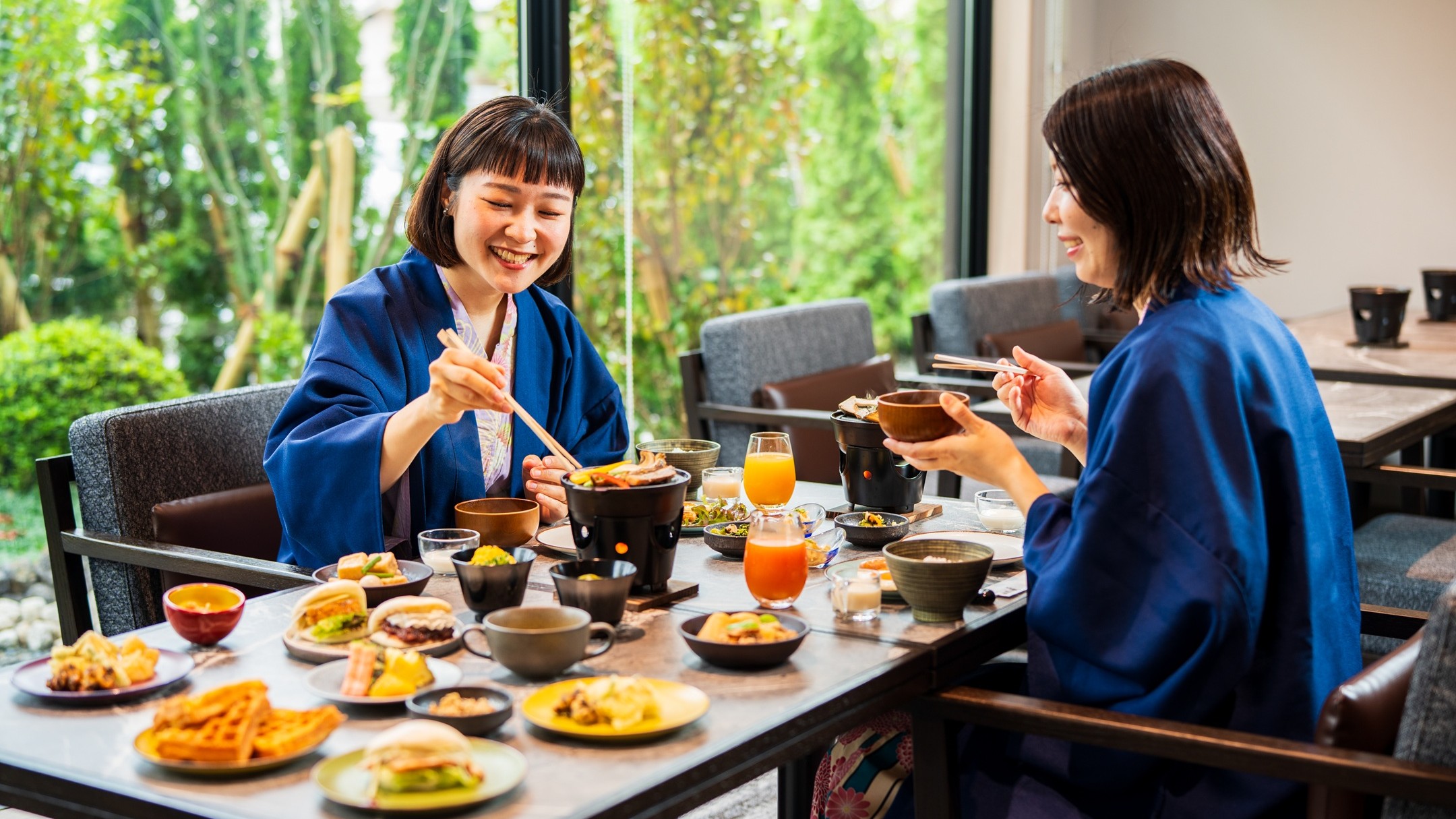 ＜朝食＞食事風景
