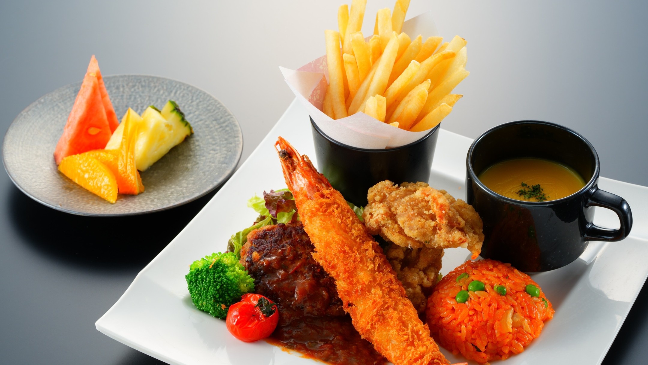 ＜夕食＞お子様プレート（4歳～6歳の未就学児対象）