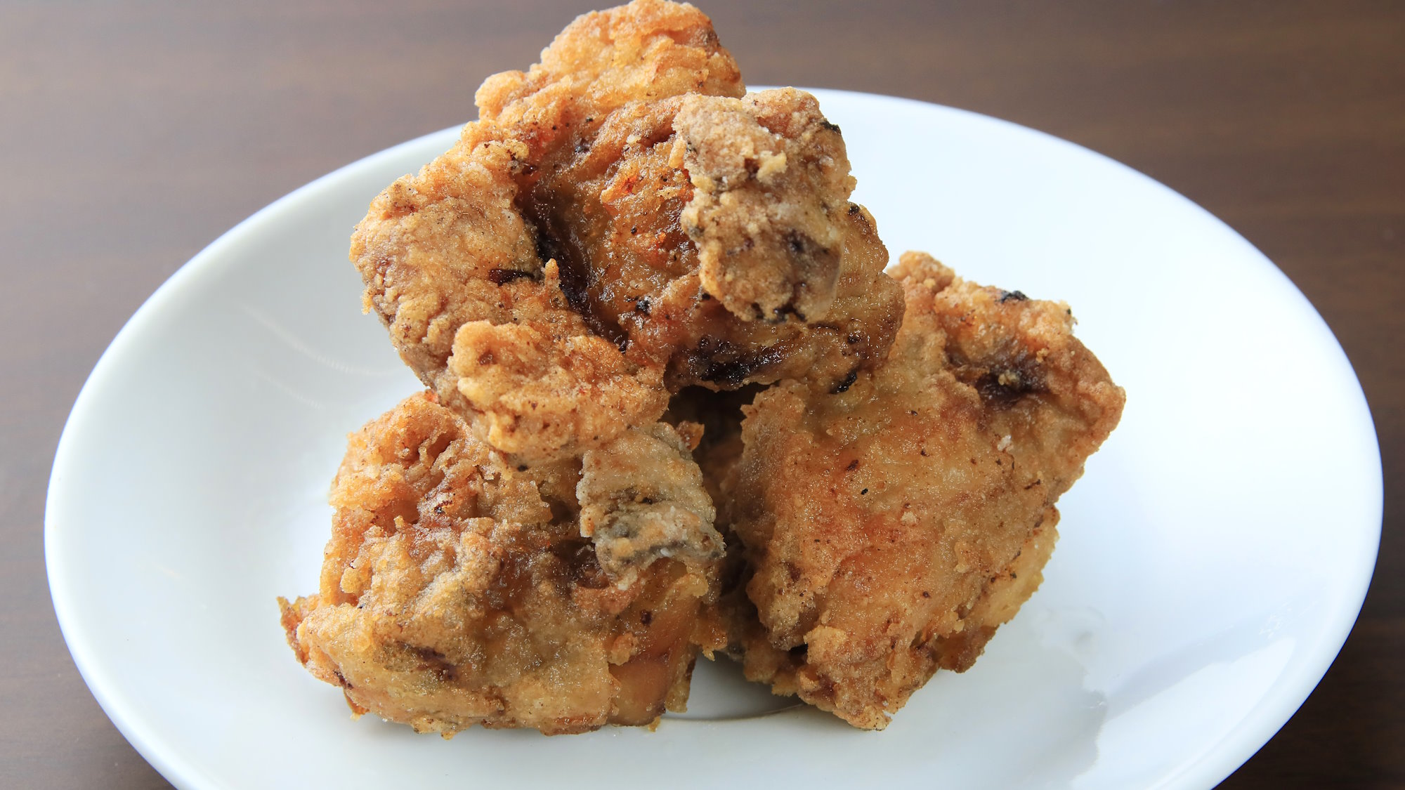 【ハーフビュッフェ：ご夕食】栃木グルメ「佐野黒唐揚げ」（一例）