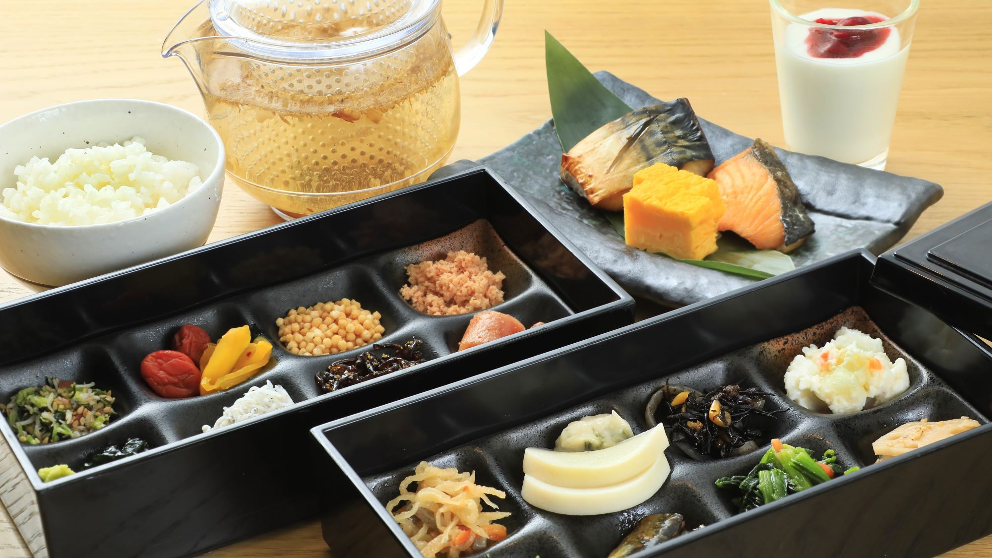 【料理長こだわりの朝食】種類豊富な逸品を多数ご用意いたしております（一例）