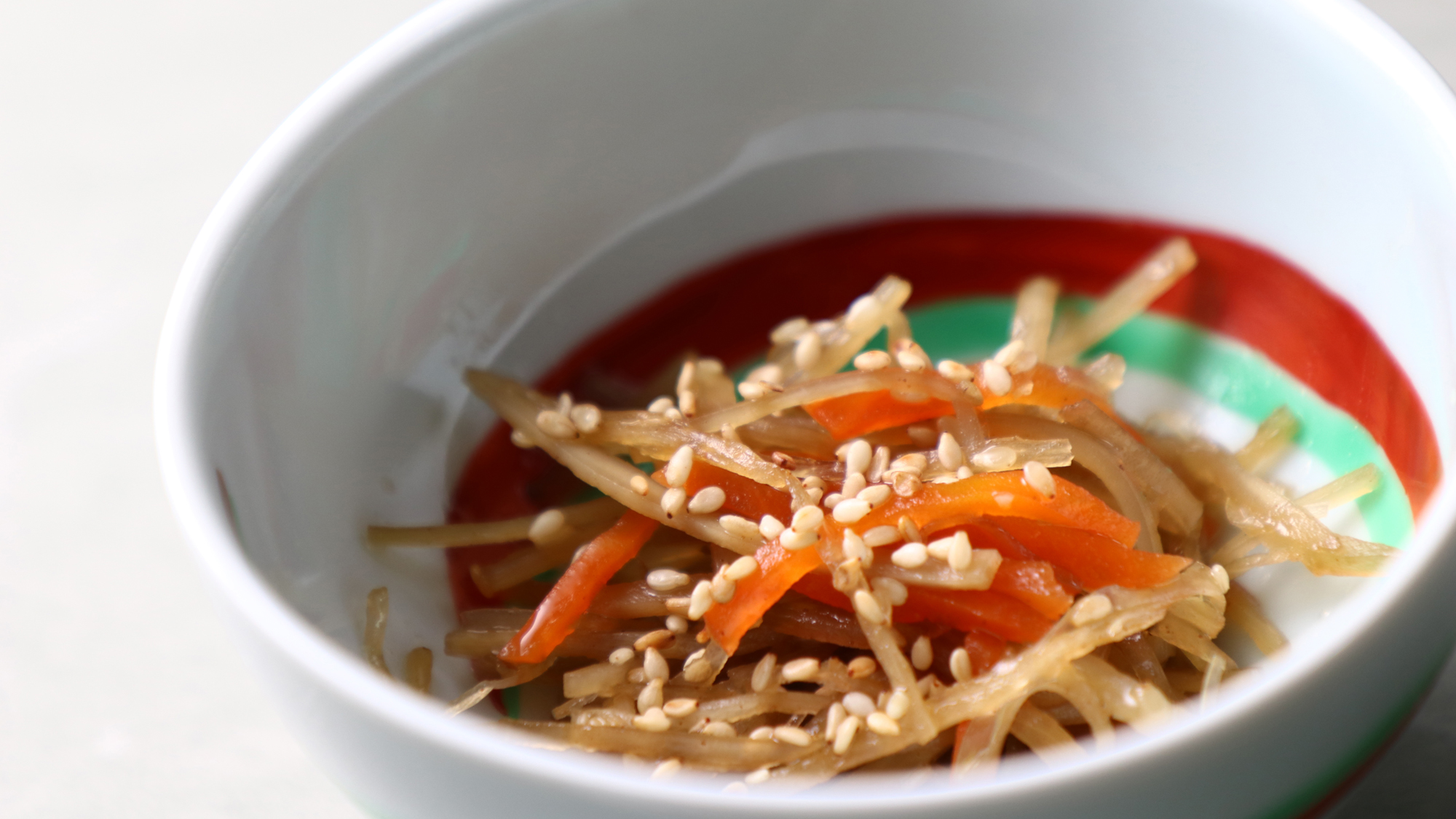 料理_朝食_ご飯に合う味付けのきんぴら ※小鉢一例*
