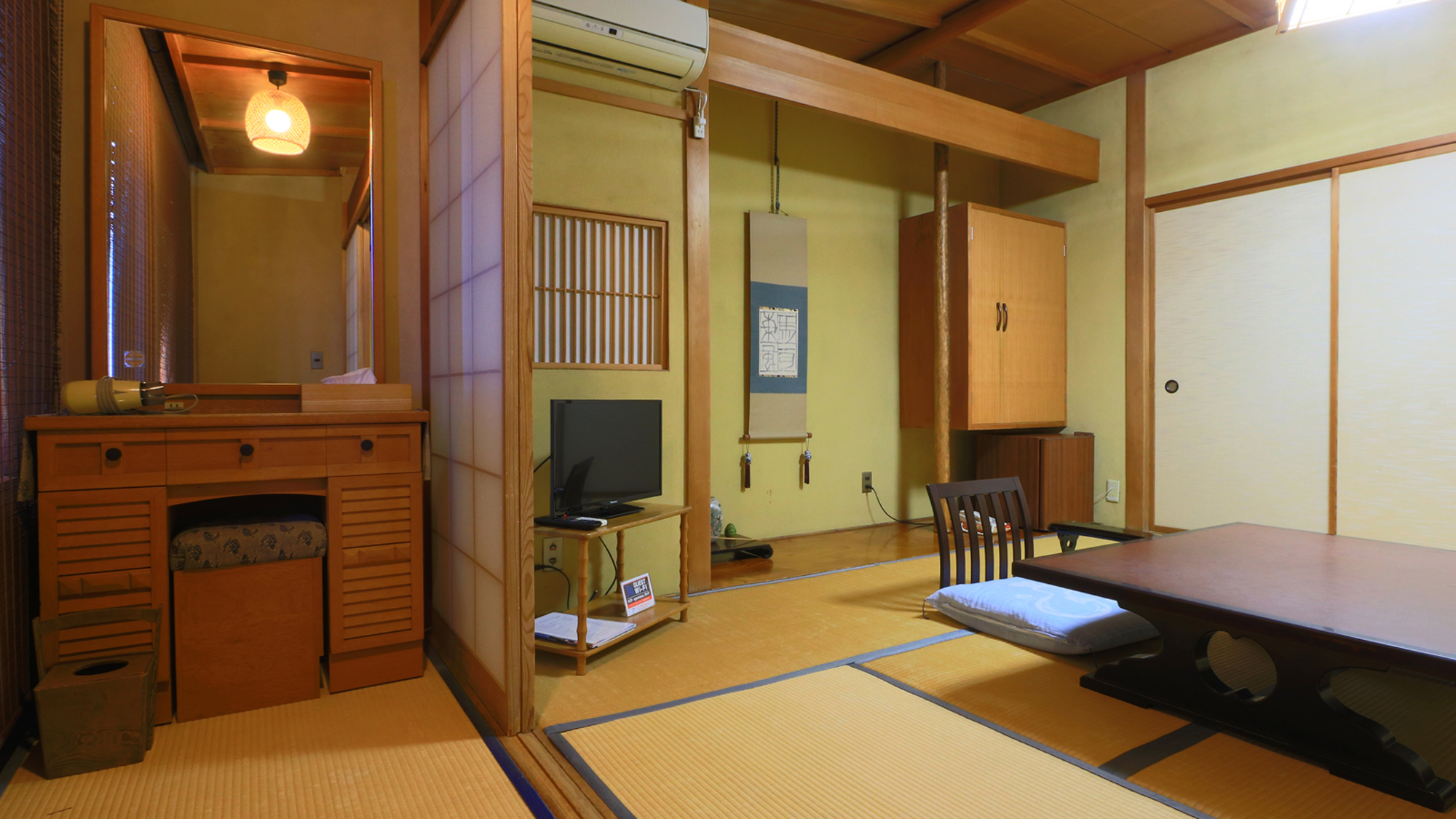 【シンプル和室】-くじゃく-　トイレ＋洗面台付き◆朝の準備もマイペースに