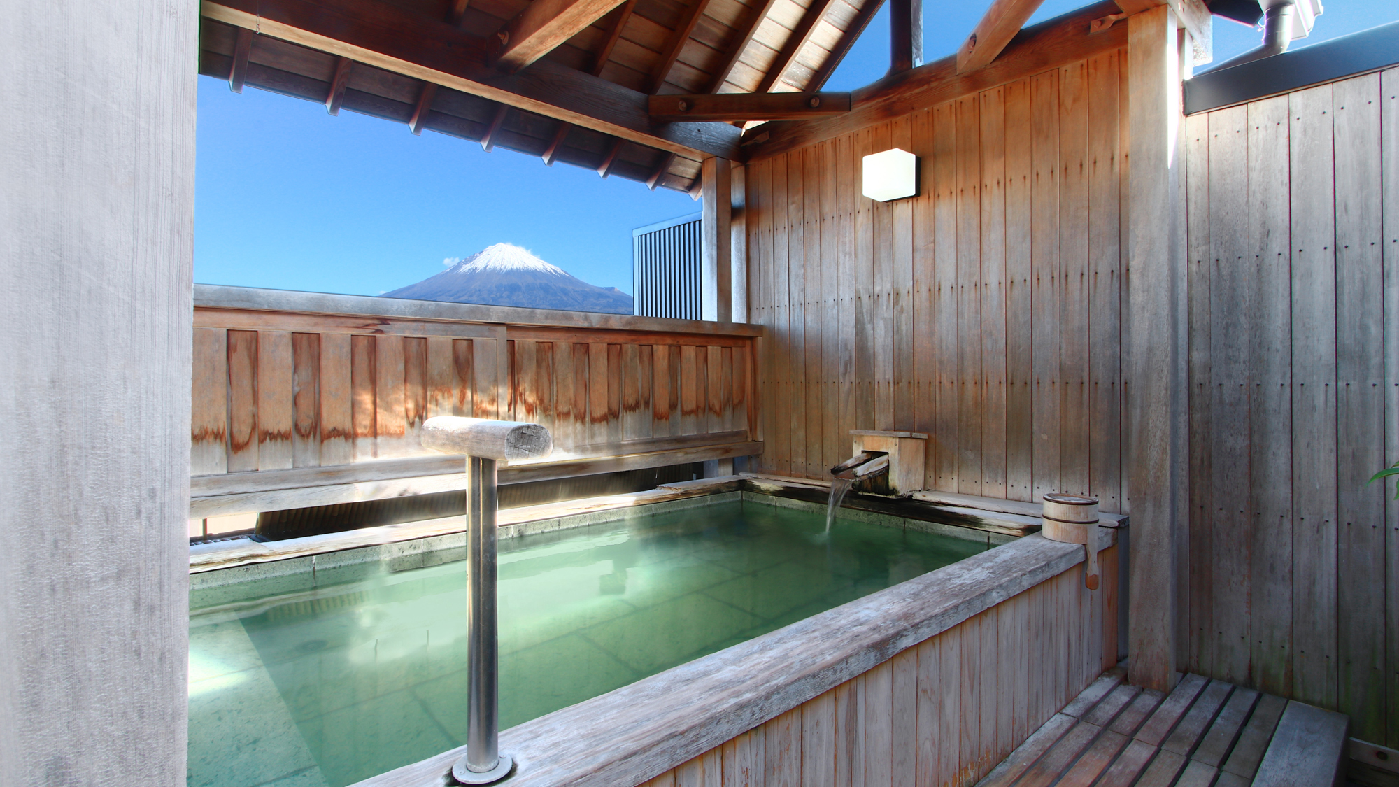 -屋上露天風呂- *