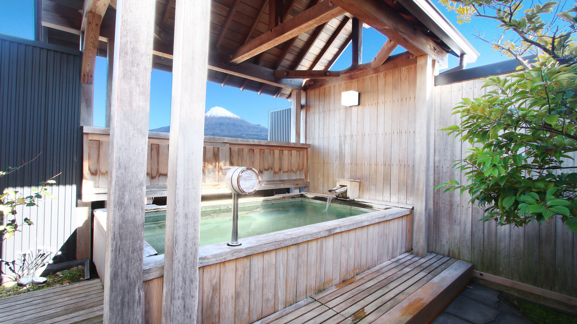 -屋上露天風呂- *