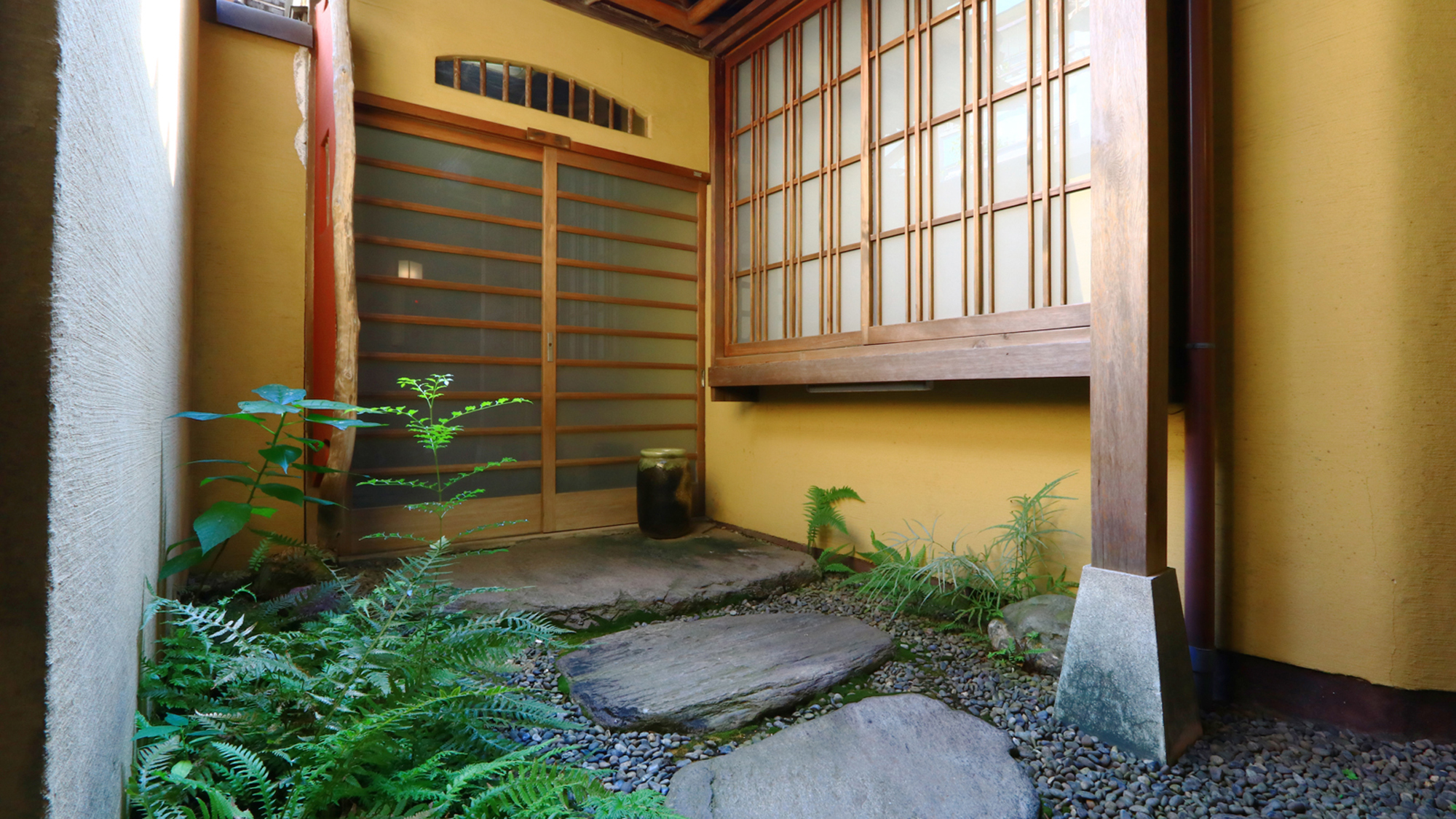 離れ二間続き和の空間月◆-入口-