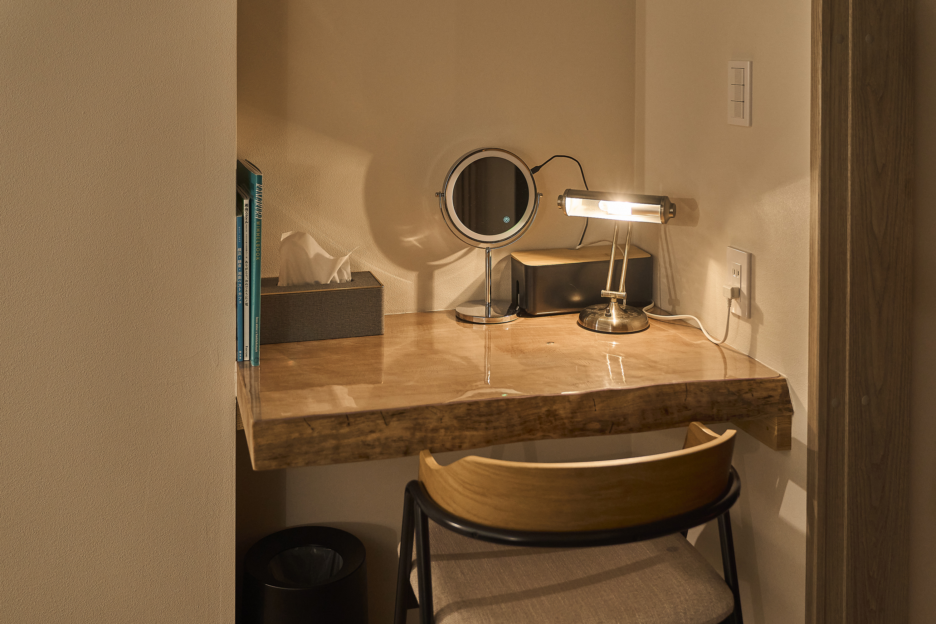 ワーケーションに便利なデスク