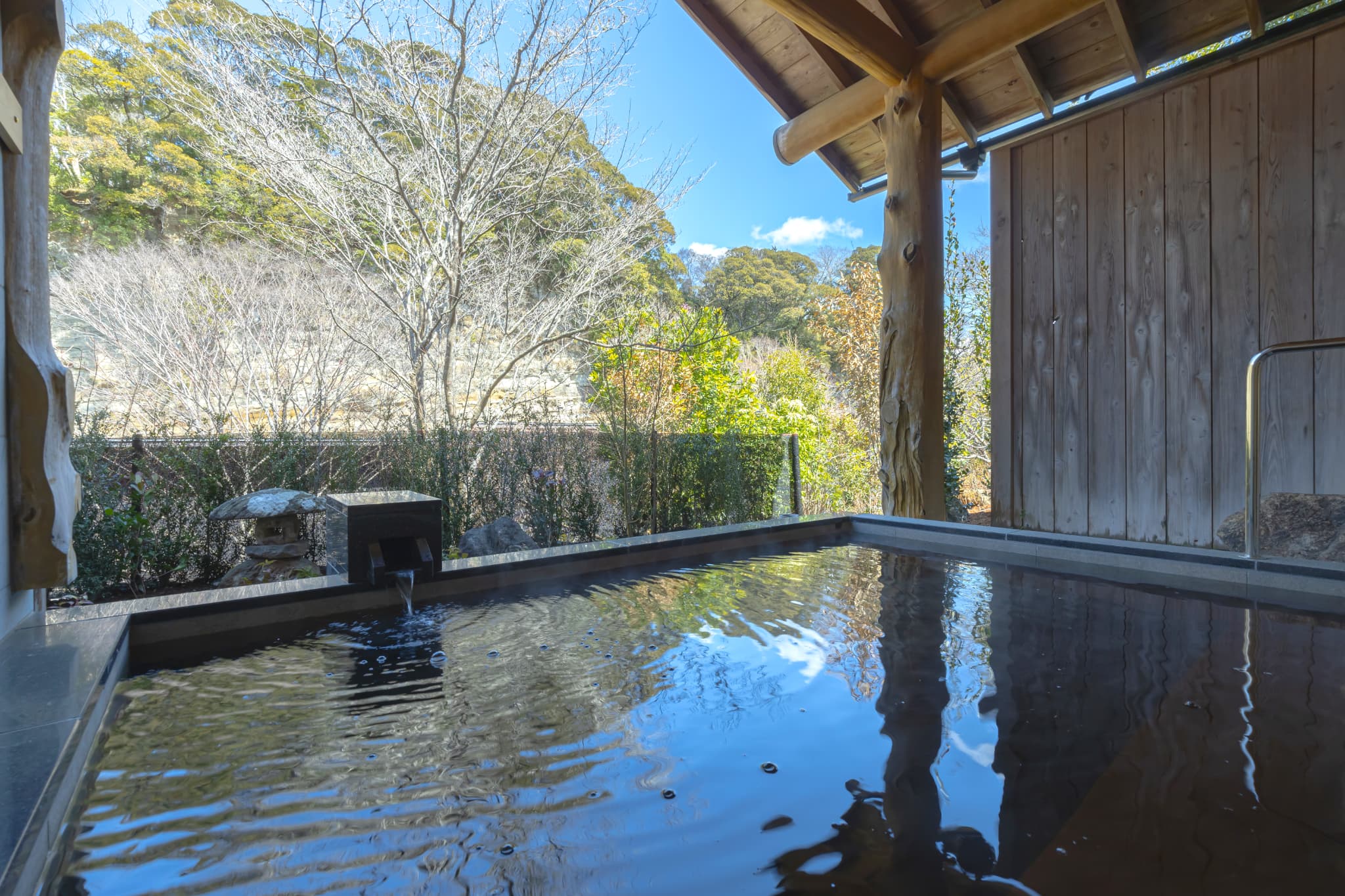 黒湯温泉露天風呂