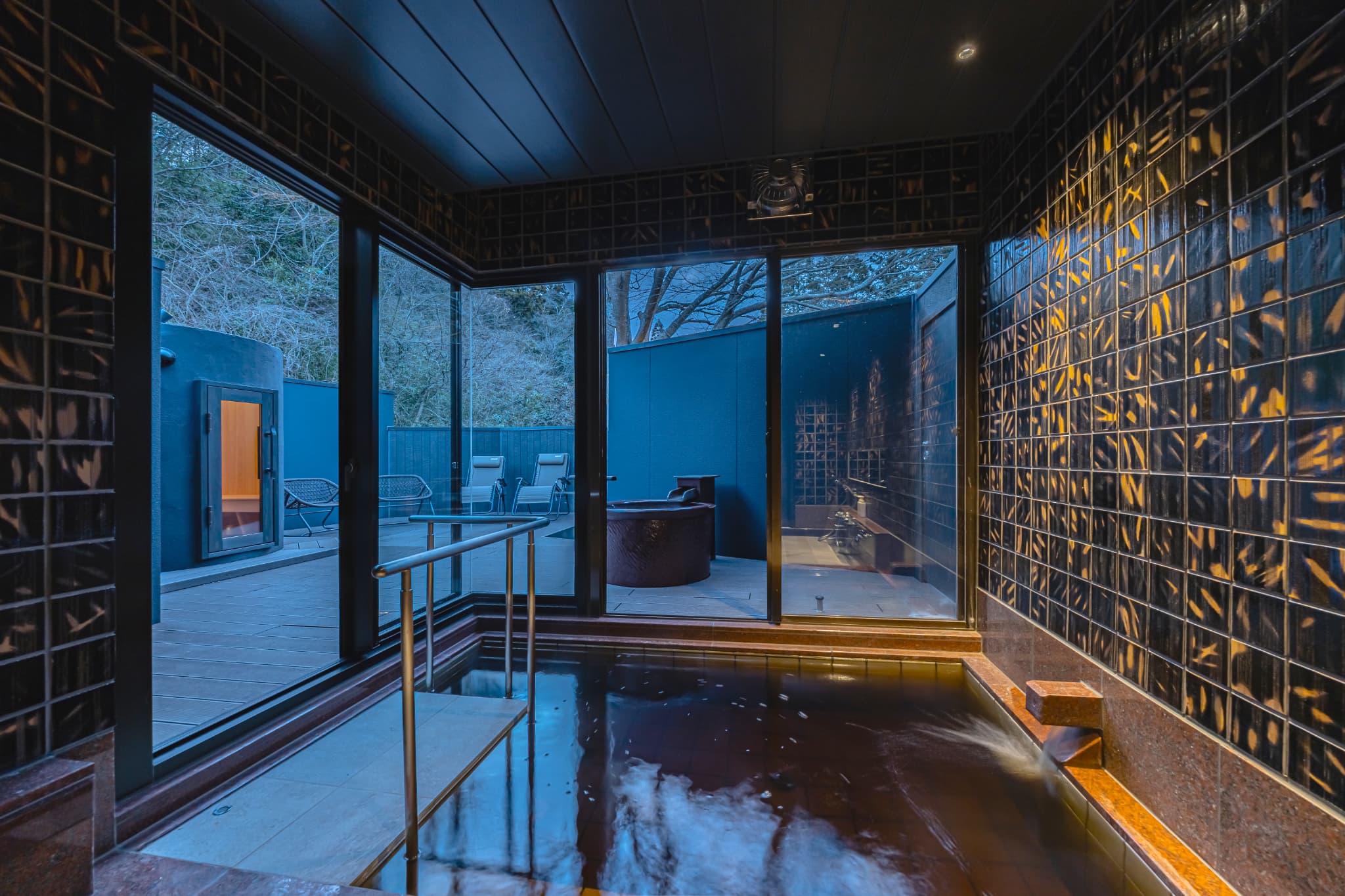 サウナ水風呂付き貸切風呂