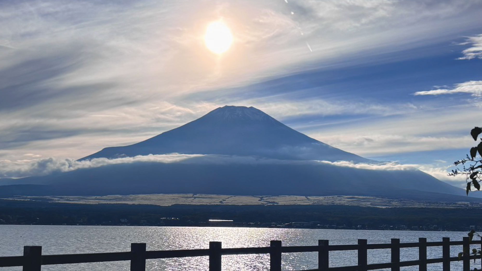 ＜サウナなし＞富士山眺望！デッキテラス付きトレーラーハウスで焚き火や星空観賞★2025年オープン★
