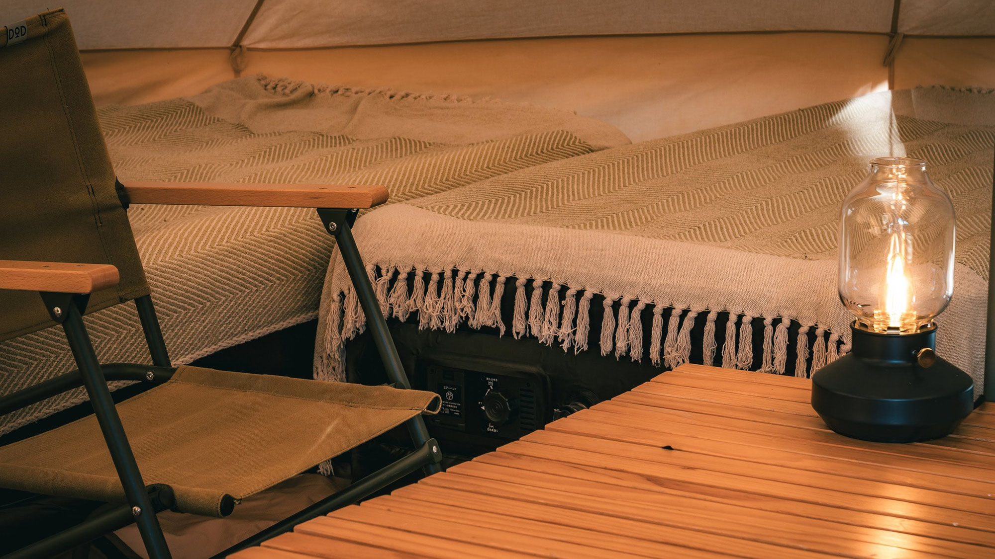 ・【グランピング／ベッド】エアベッドを設置。気軽にアウトドアを楽しみたい方にぴったりです