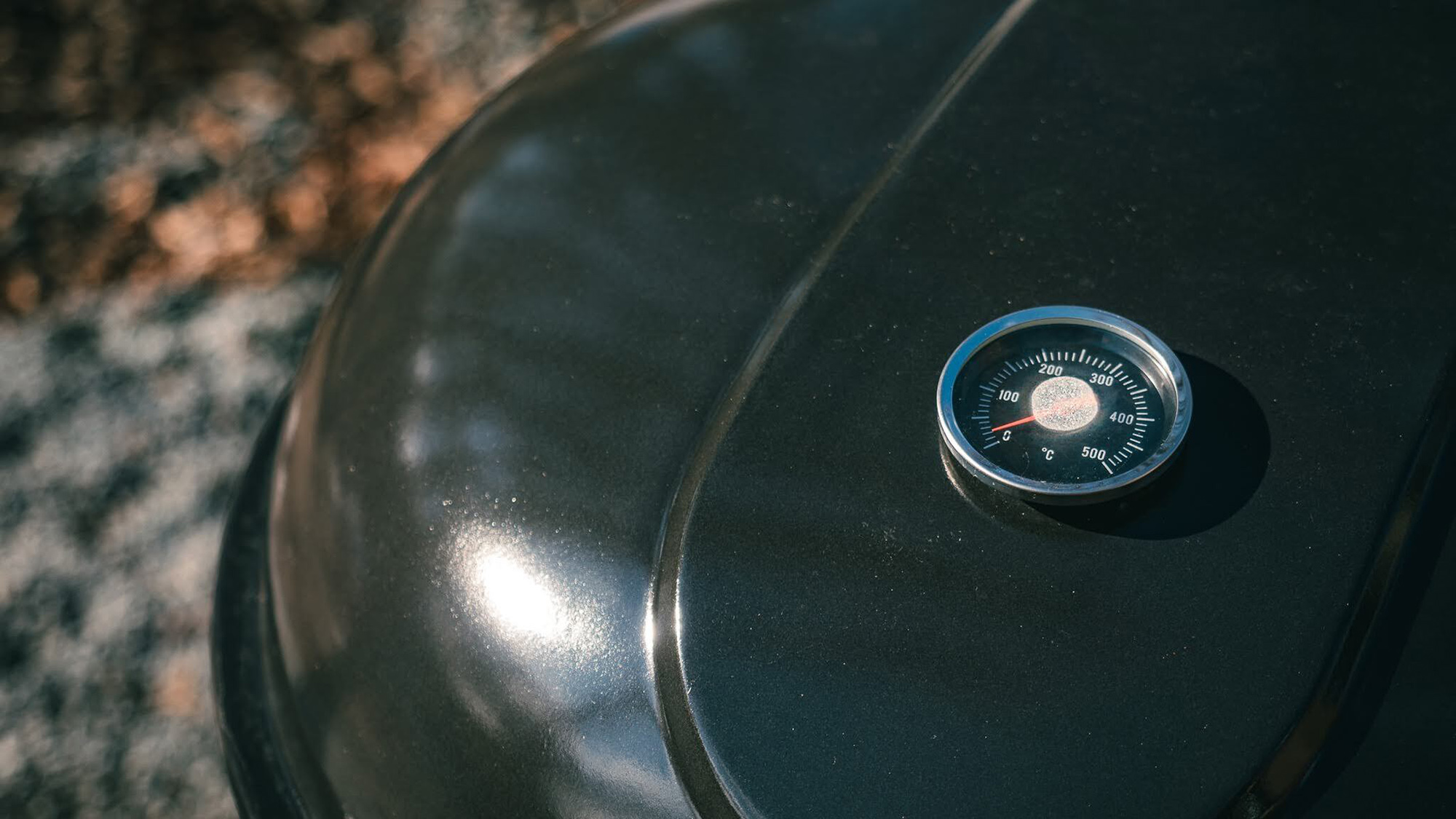 ・【BBQ】ガス圧力計がついたガスグリルで、火力の調整も楽々でBBQをお楽しみいただけます