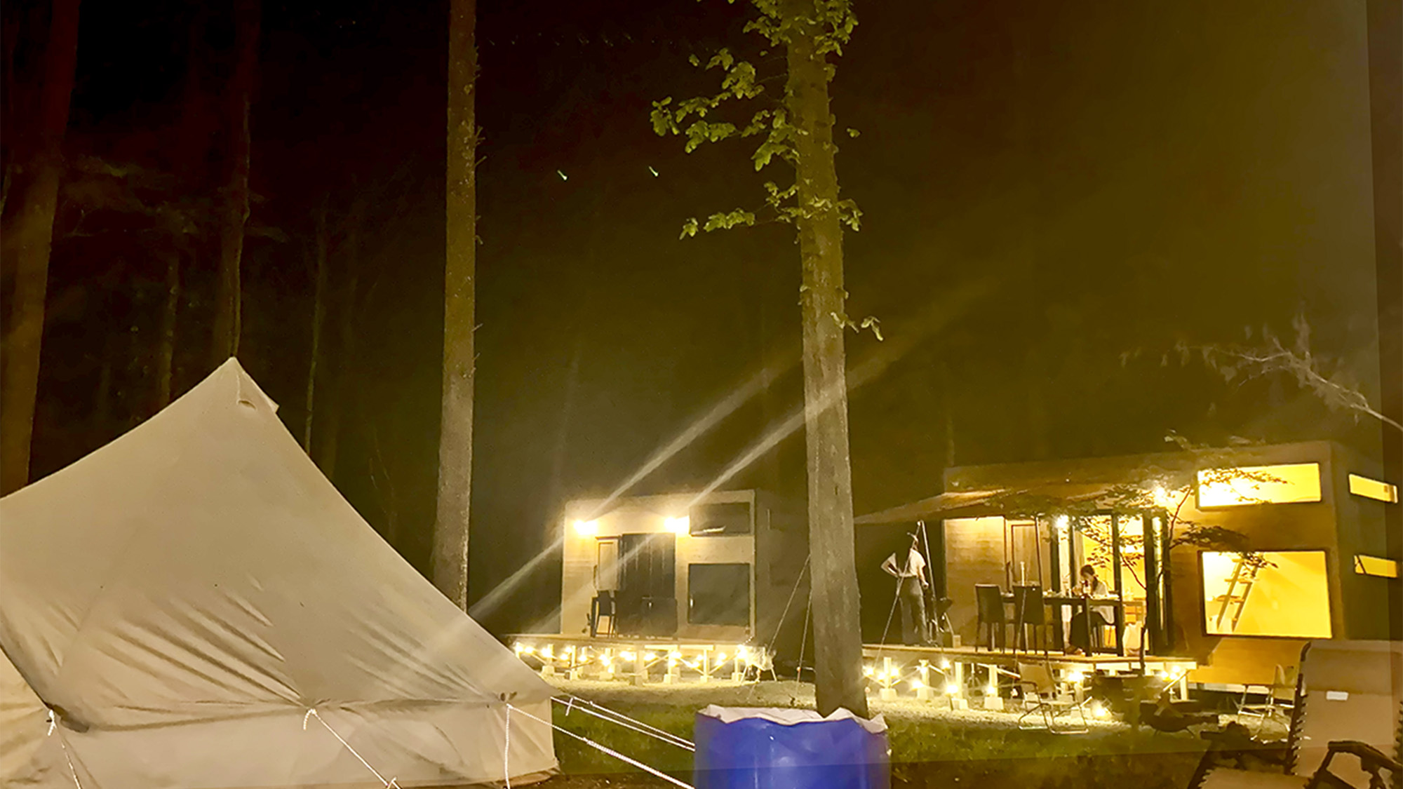 ・【グランピング／外観】灯りが優しく照らす　日常を忘れ心ゆくまでリラックス