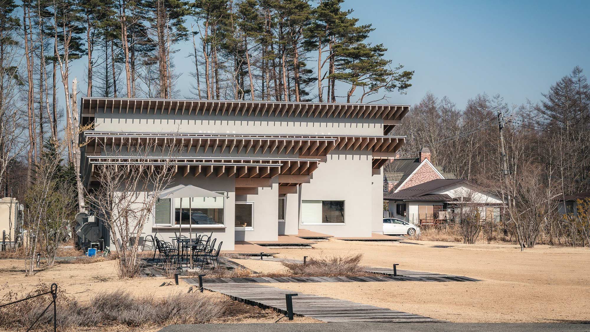 ・【周辺】「暮らしの香り 山中湖アトリエ」までは徒歩約6分。コーヒーも楽しめるおしゃれな空間です