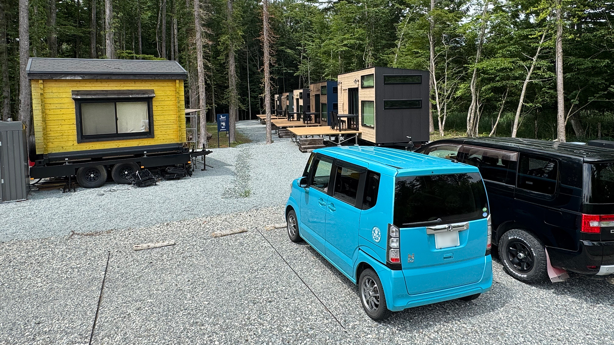 ・【駐車場】荷物が多くても大丈夫！宿泊者専用、広々駐車場（有料）