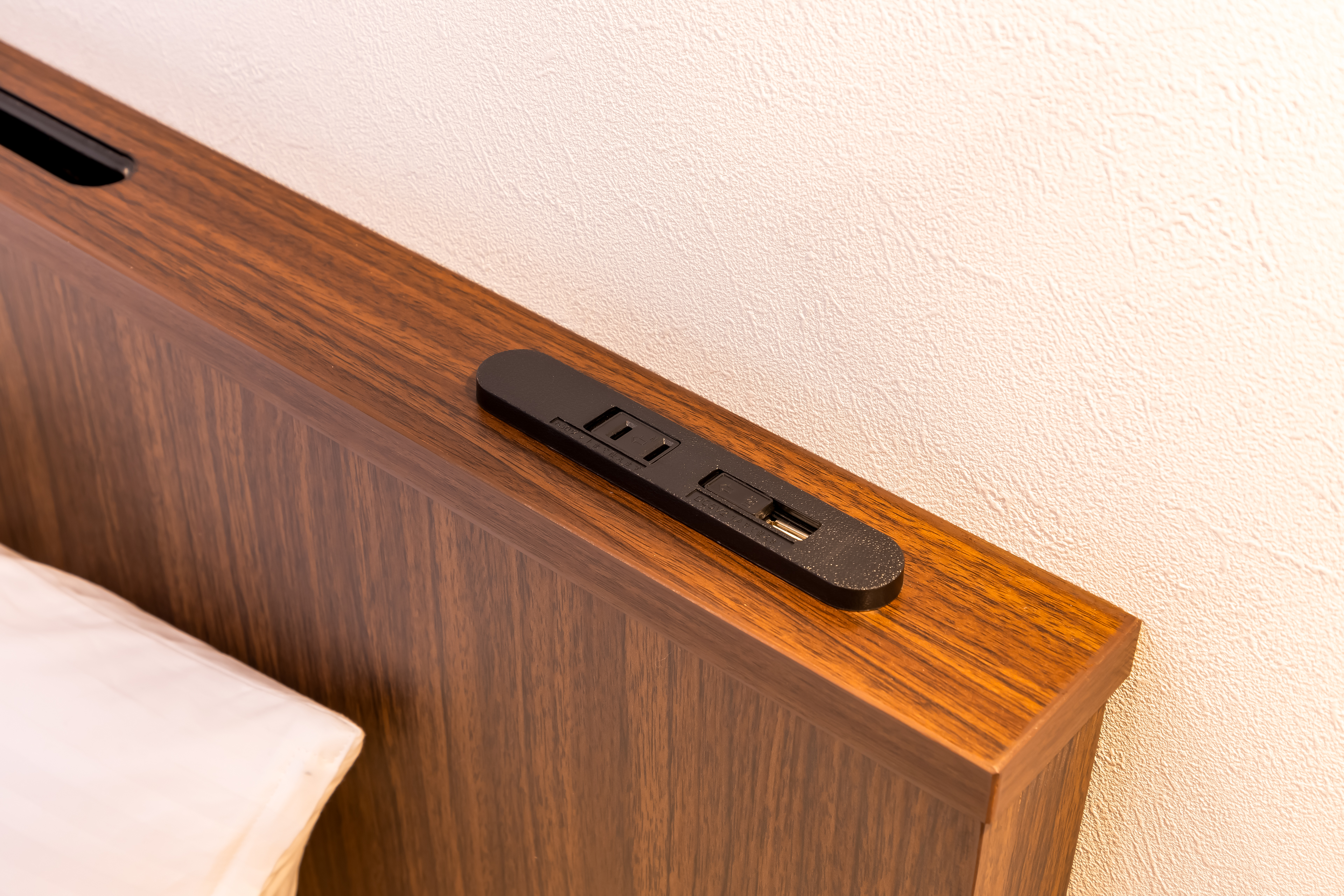 ベッドコンセント