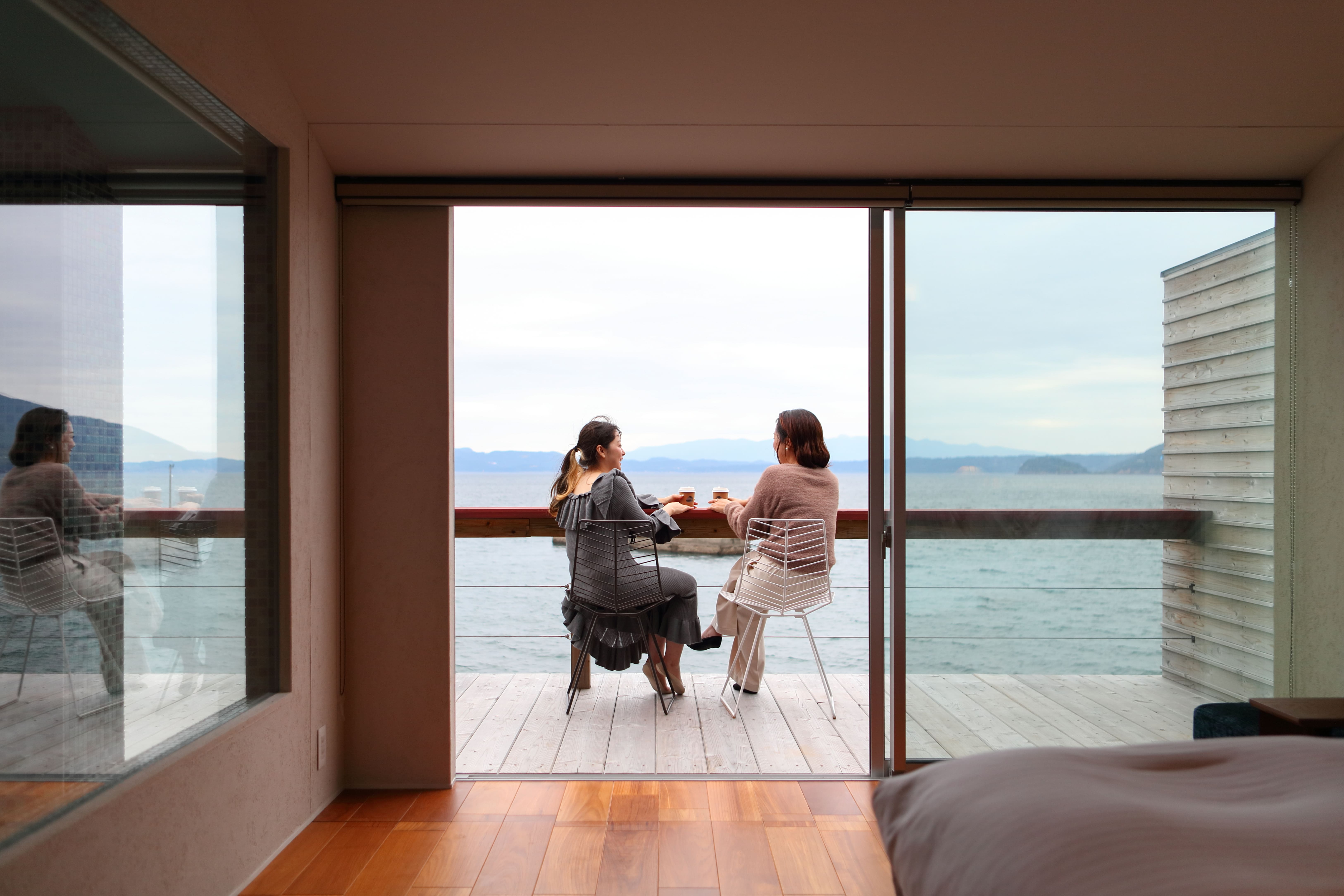 カフェの商品はテイクアウトもできます