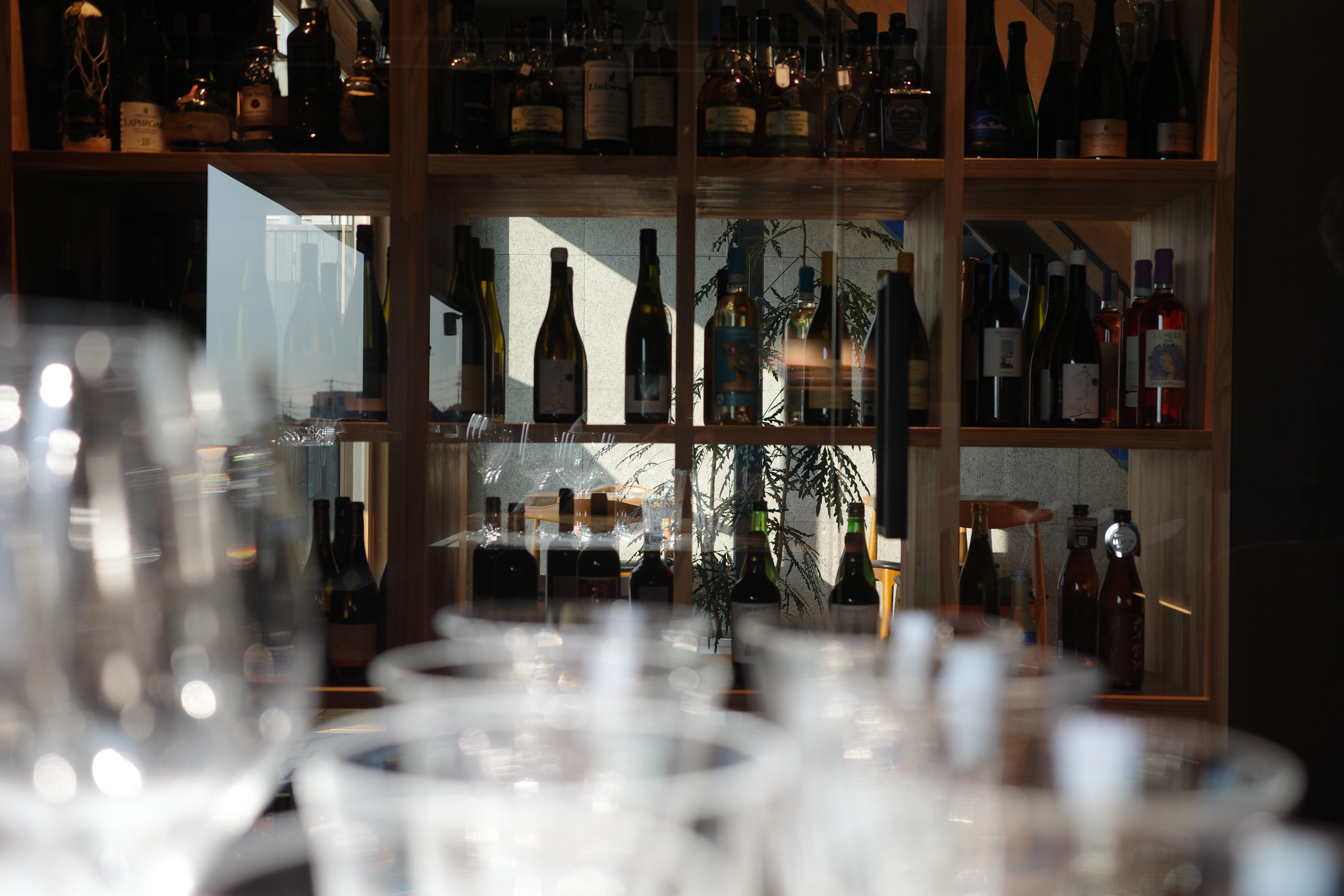 併設の鮨レストラン&nbsp;WADATSUMIの店内