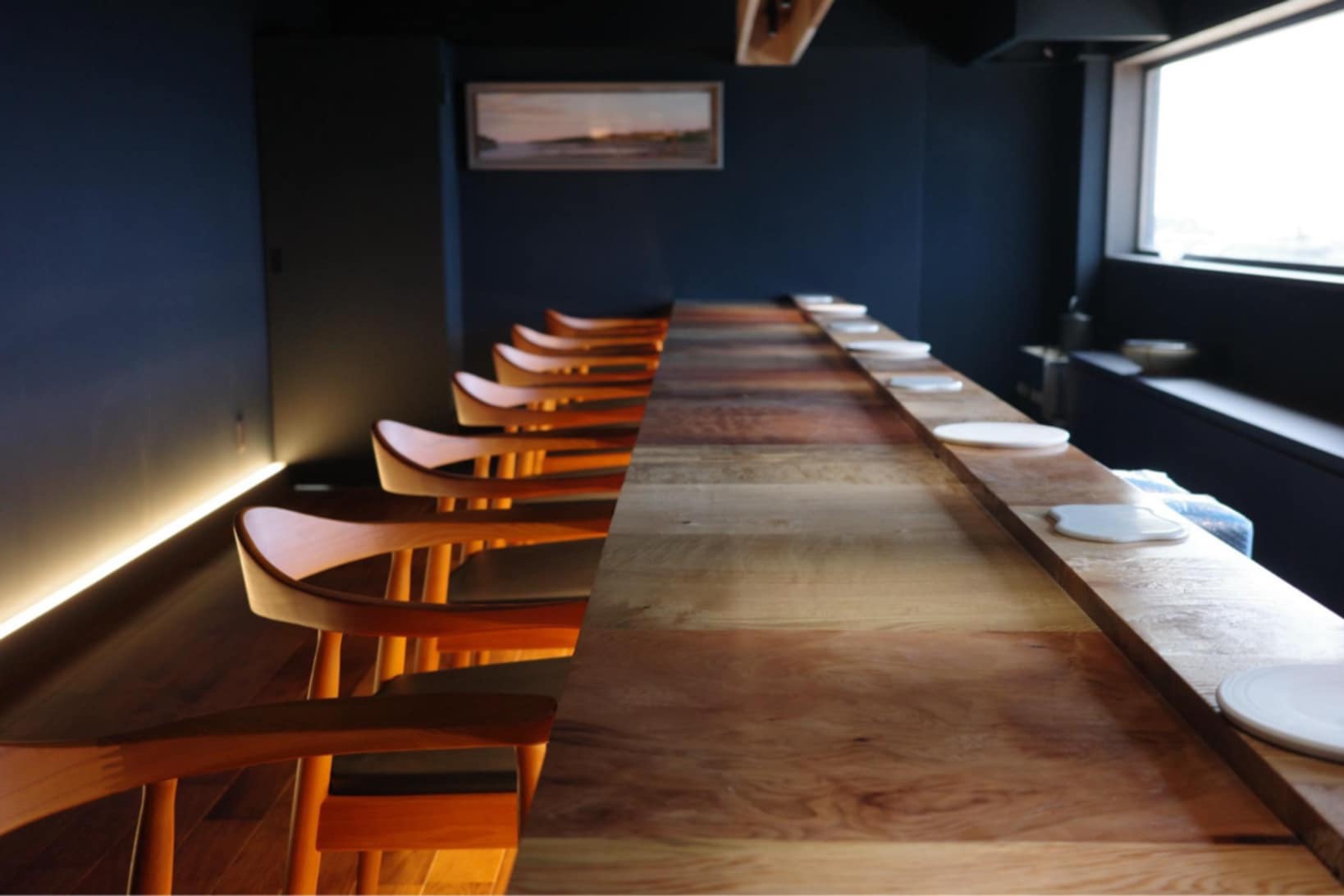 併設の鮨レストラン&nbsp;WADATSUMIの店内