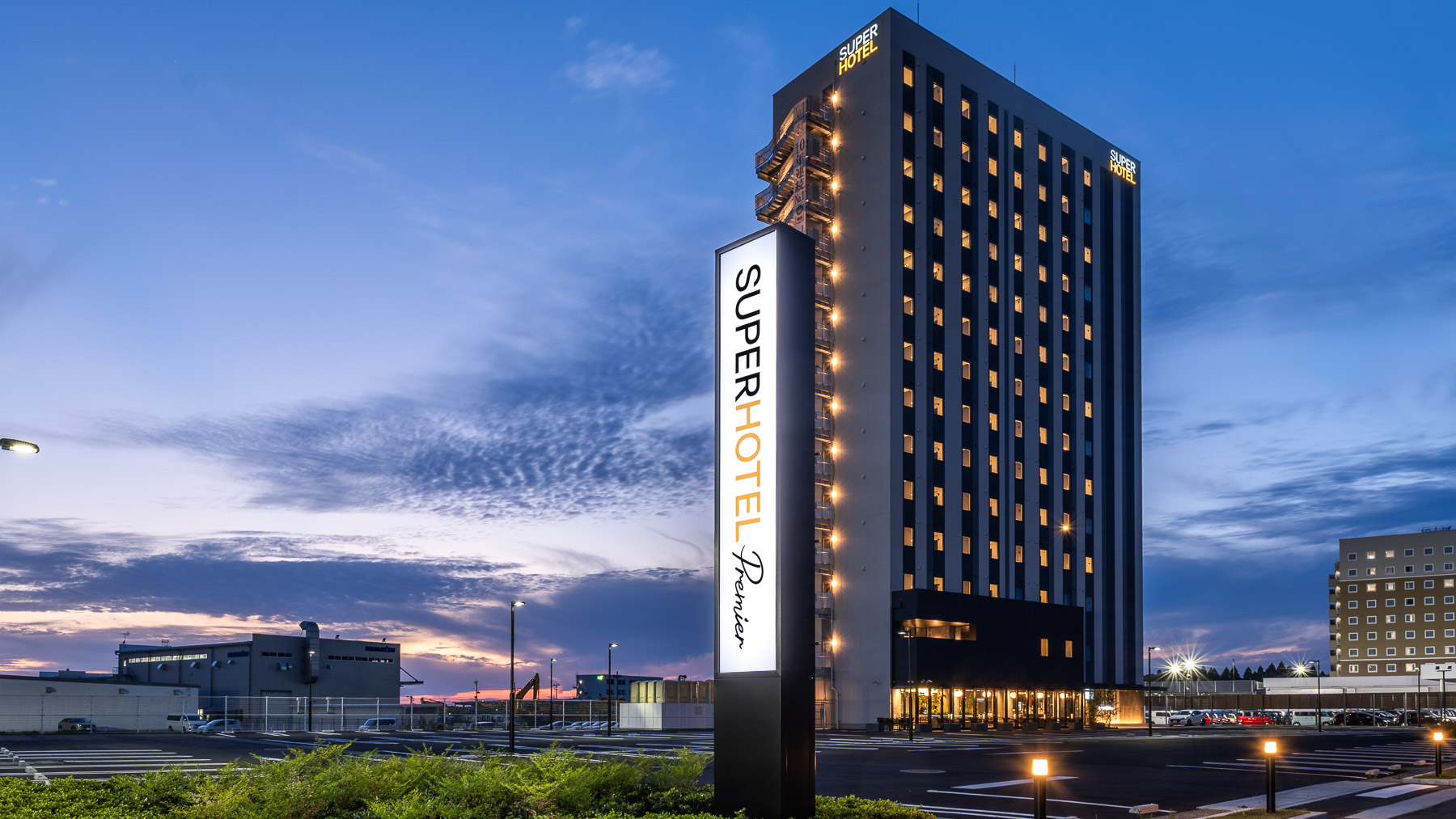 こちらの看板が目印です