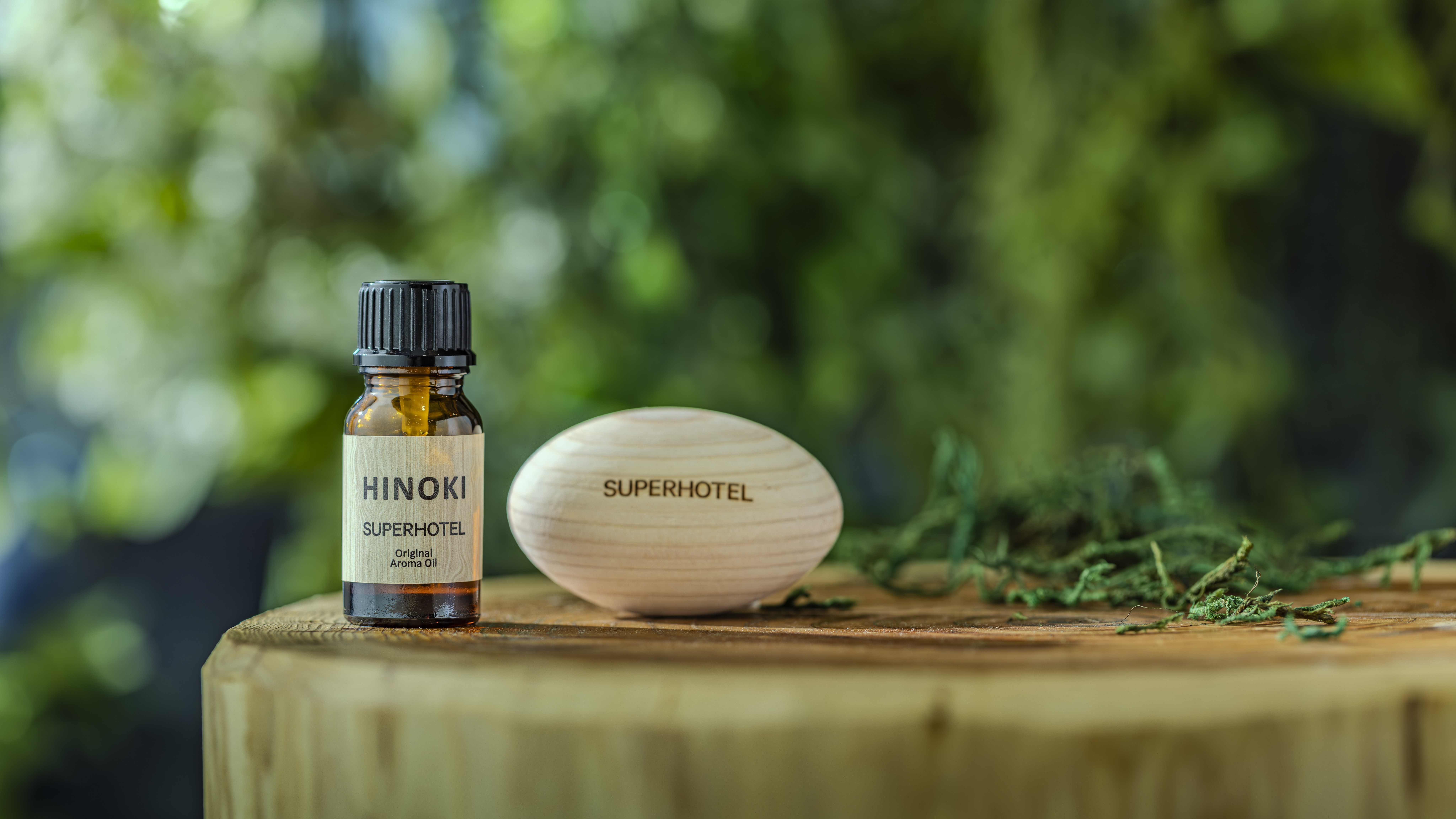 まるで森林浴、館内を漂うヒノキの香りに癒されます