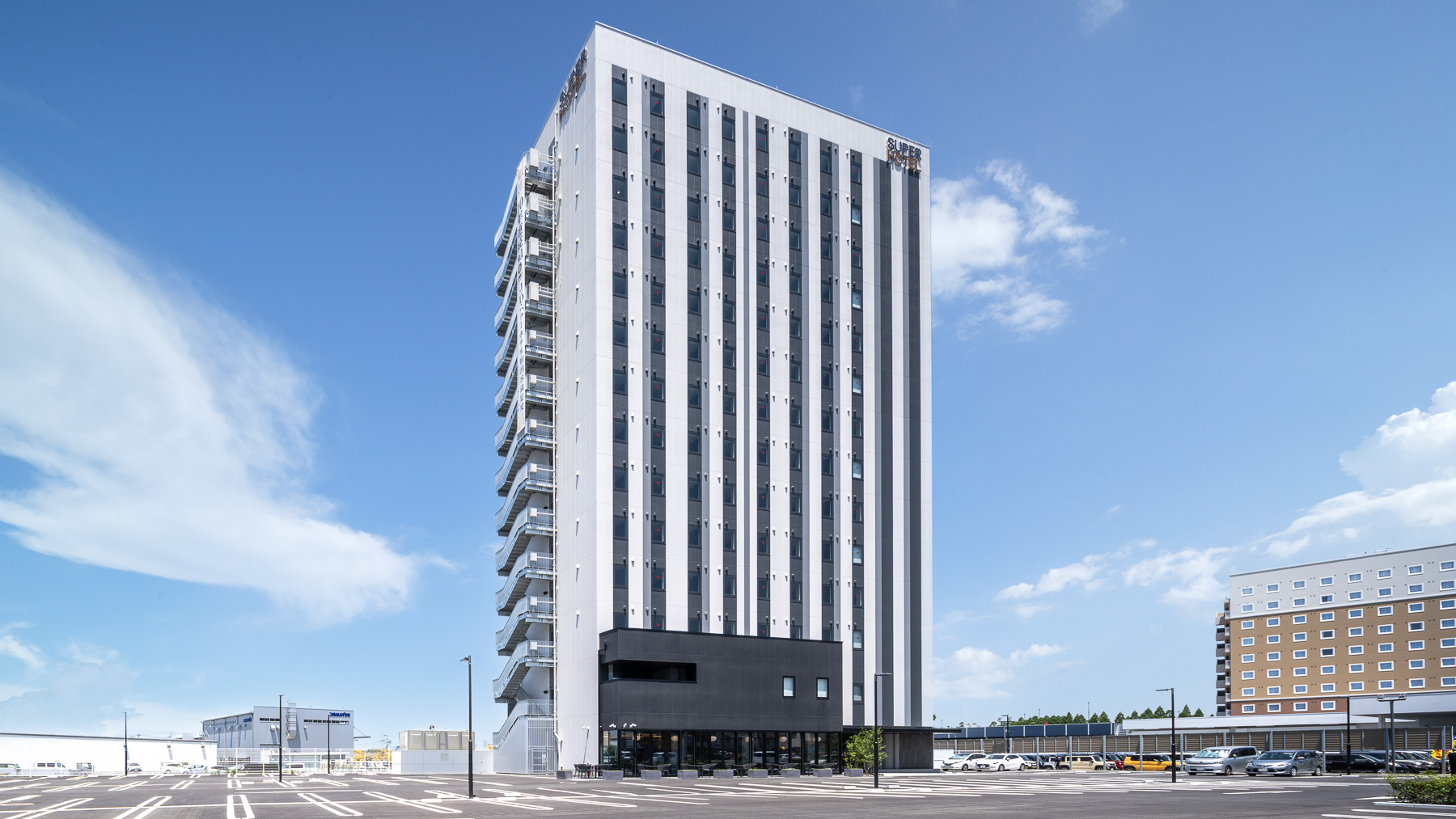 阿蘇くまもと空港より車で約10分