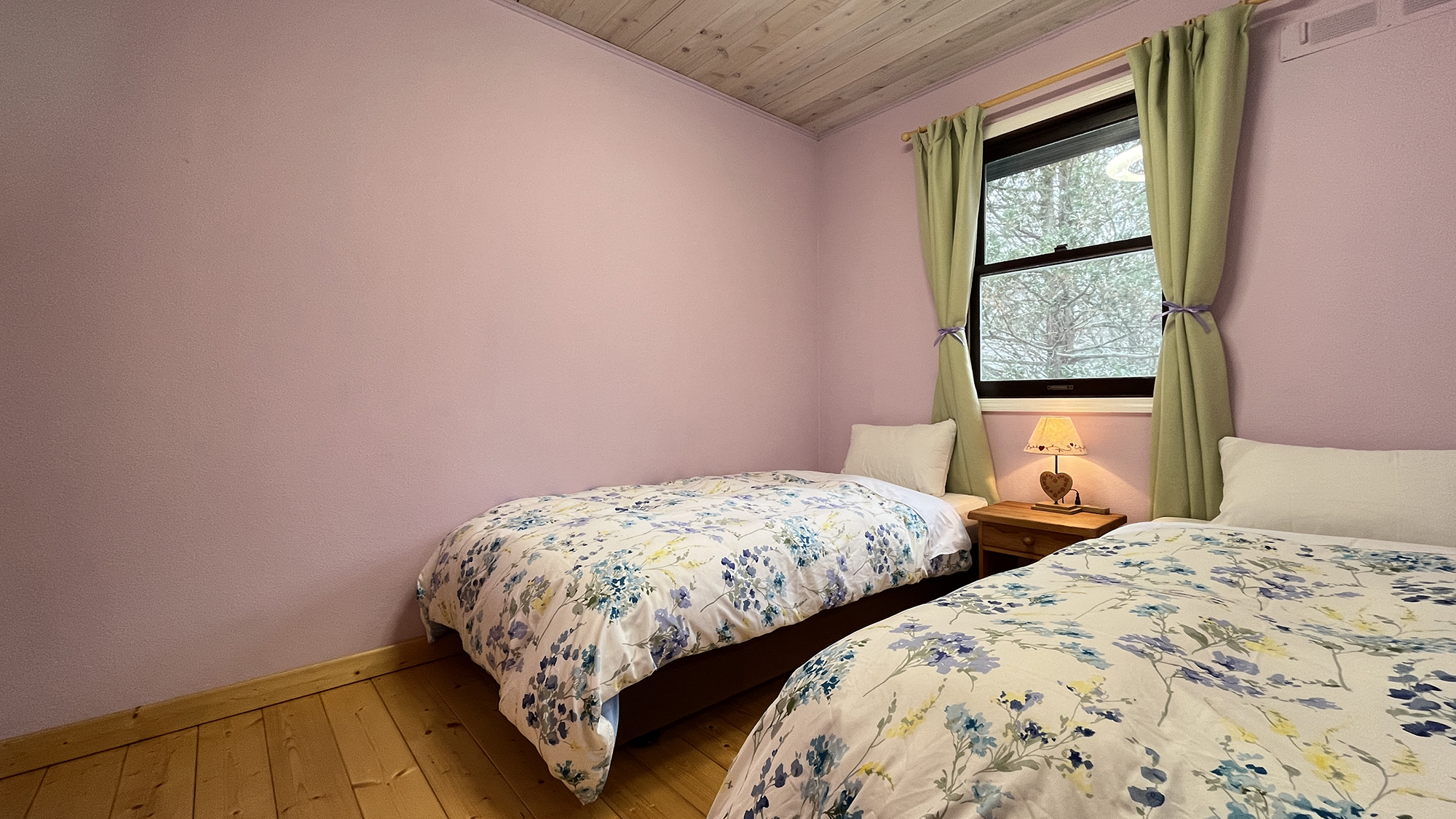 -Twin room-