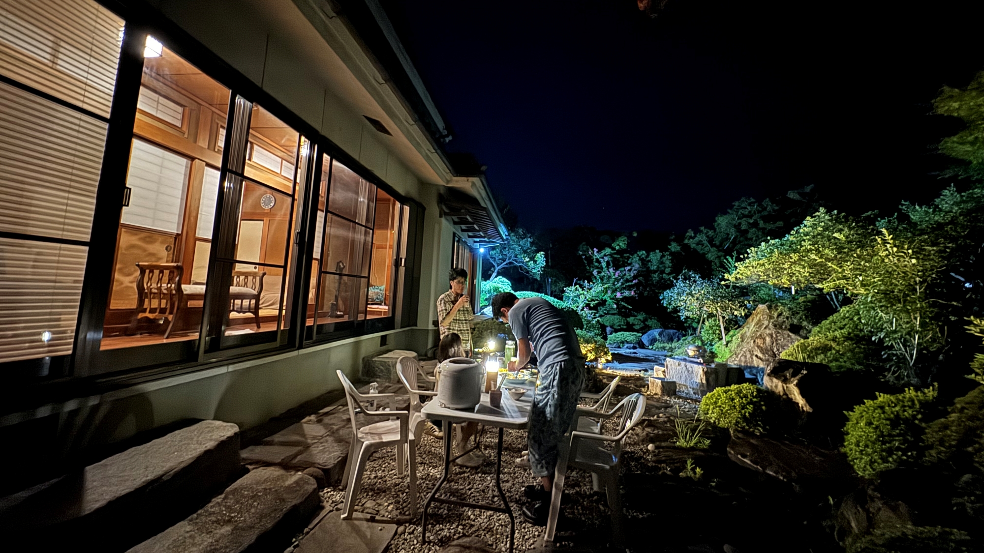 ＊＜庭園の家＞庭（一例）広い庭で家族や仲間とワイワイBBQで思いで作り