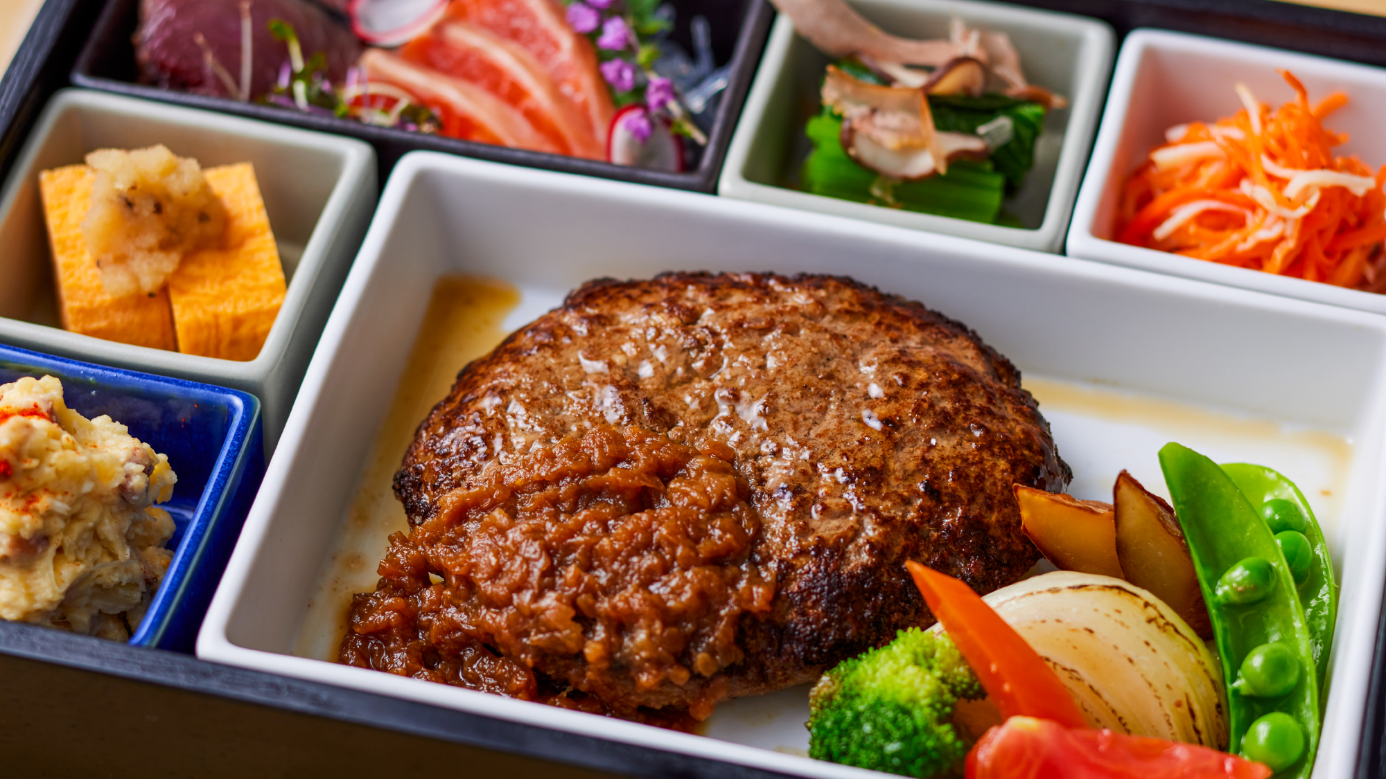 こだわりの食材を使ったインルームダイニングメニュー