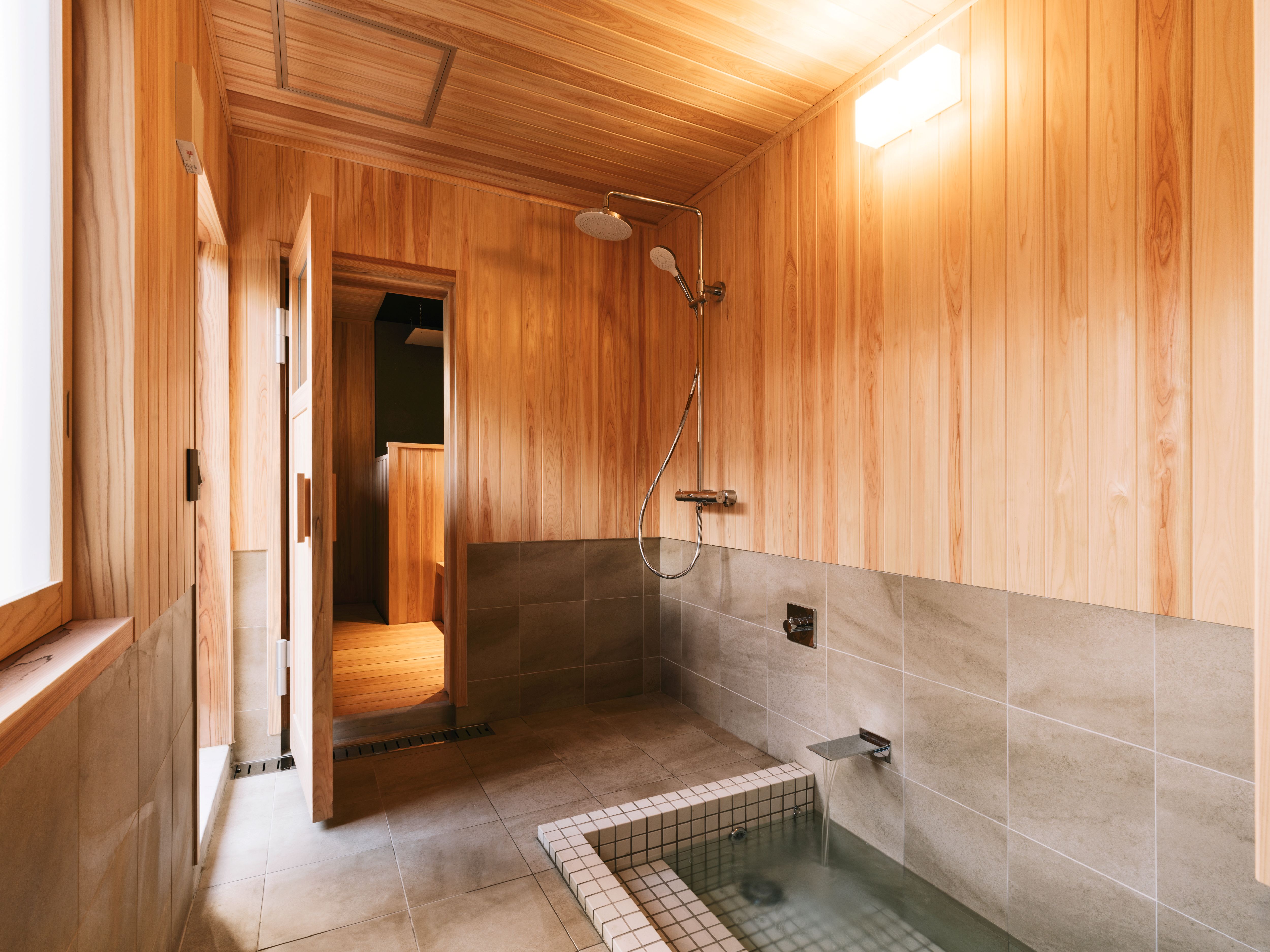 サウナ・水風呂ー江戸彼岸ー