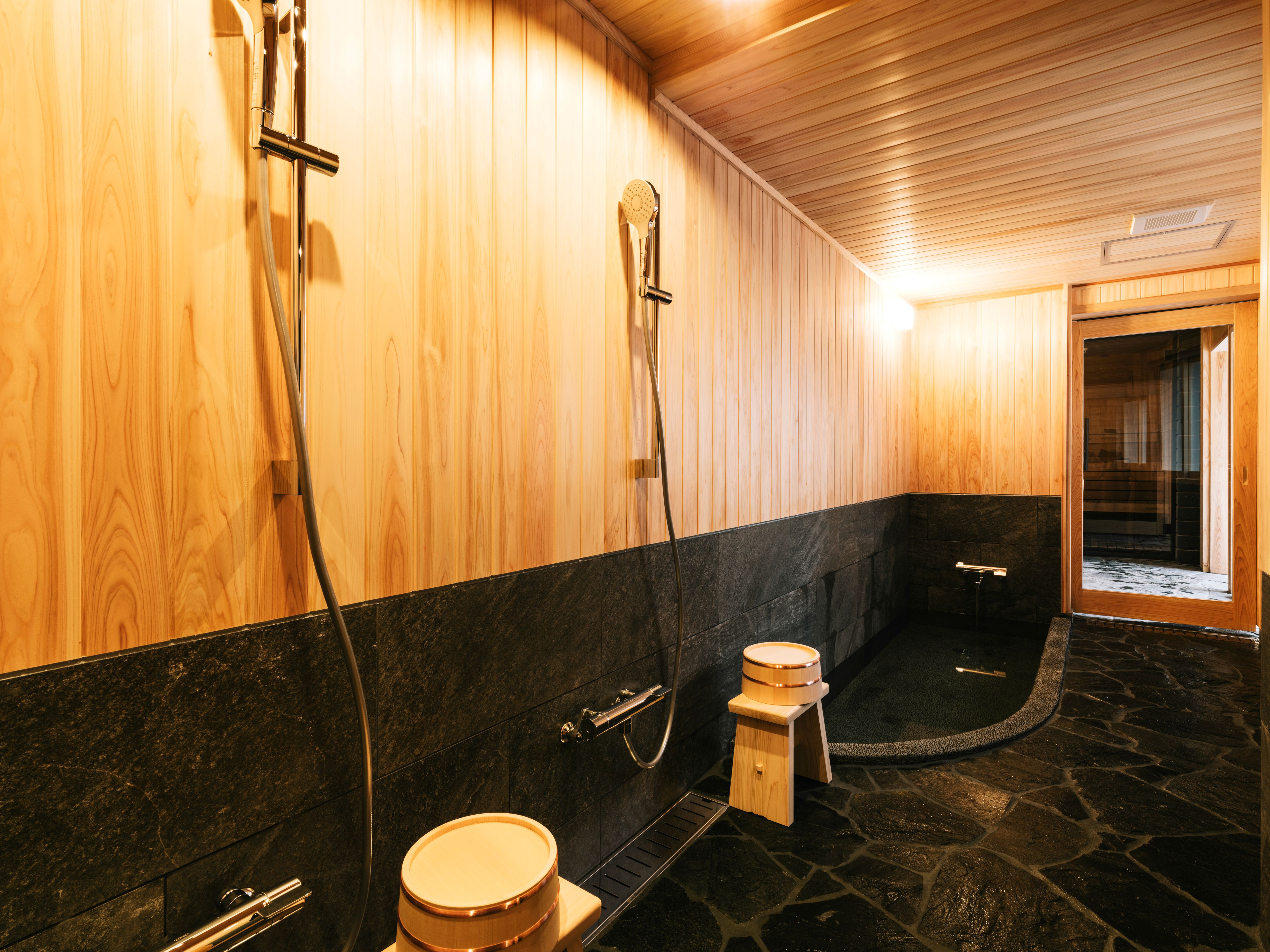 浴室ーこうほねー