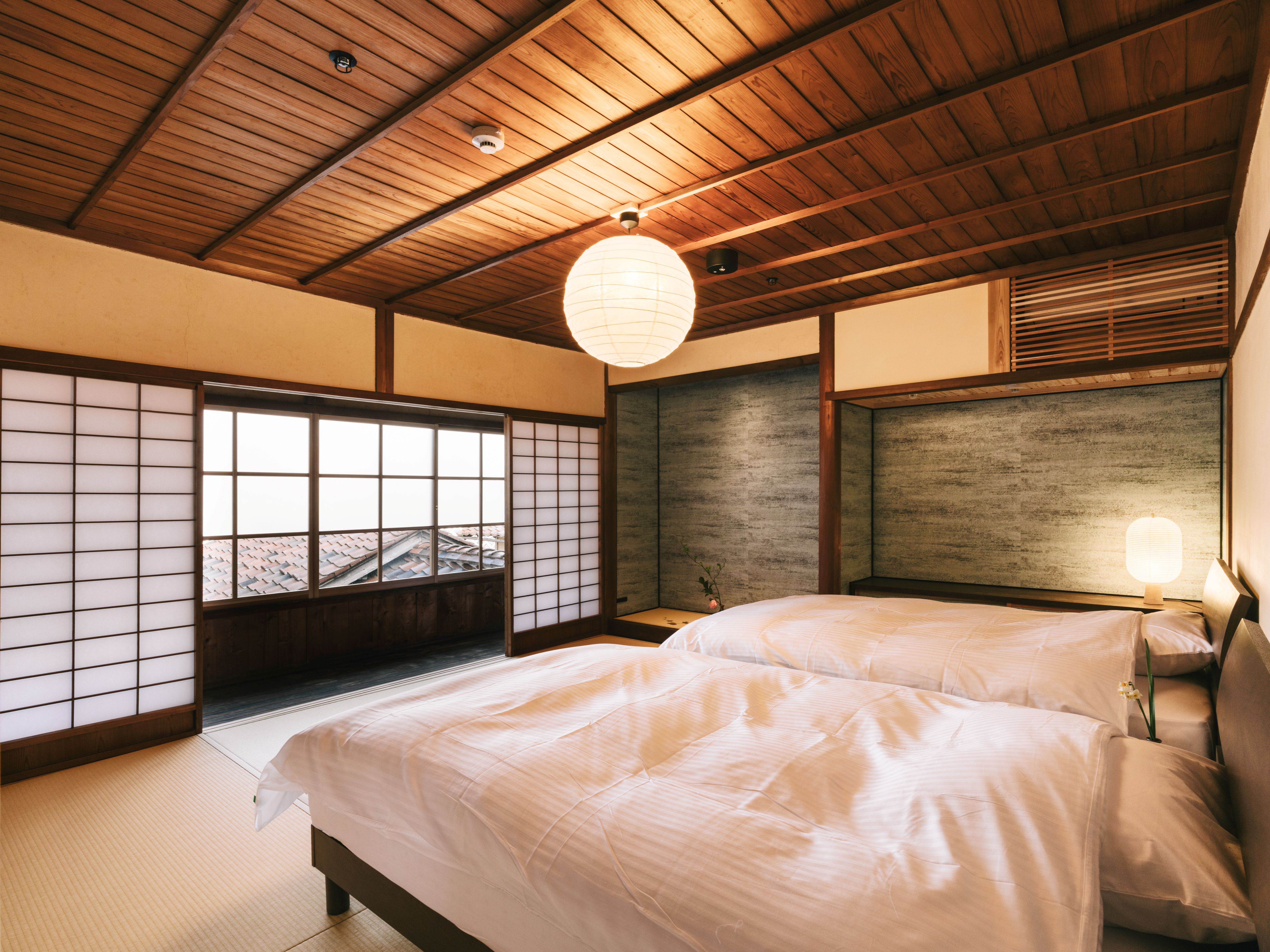 寝室ーどうだんつつじー