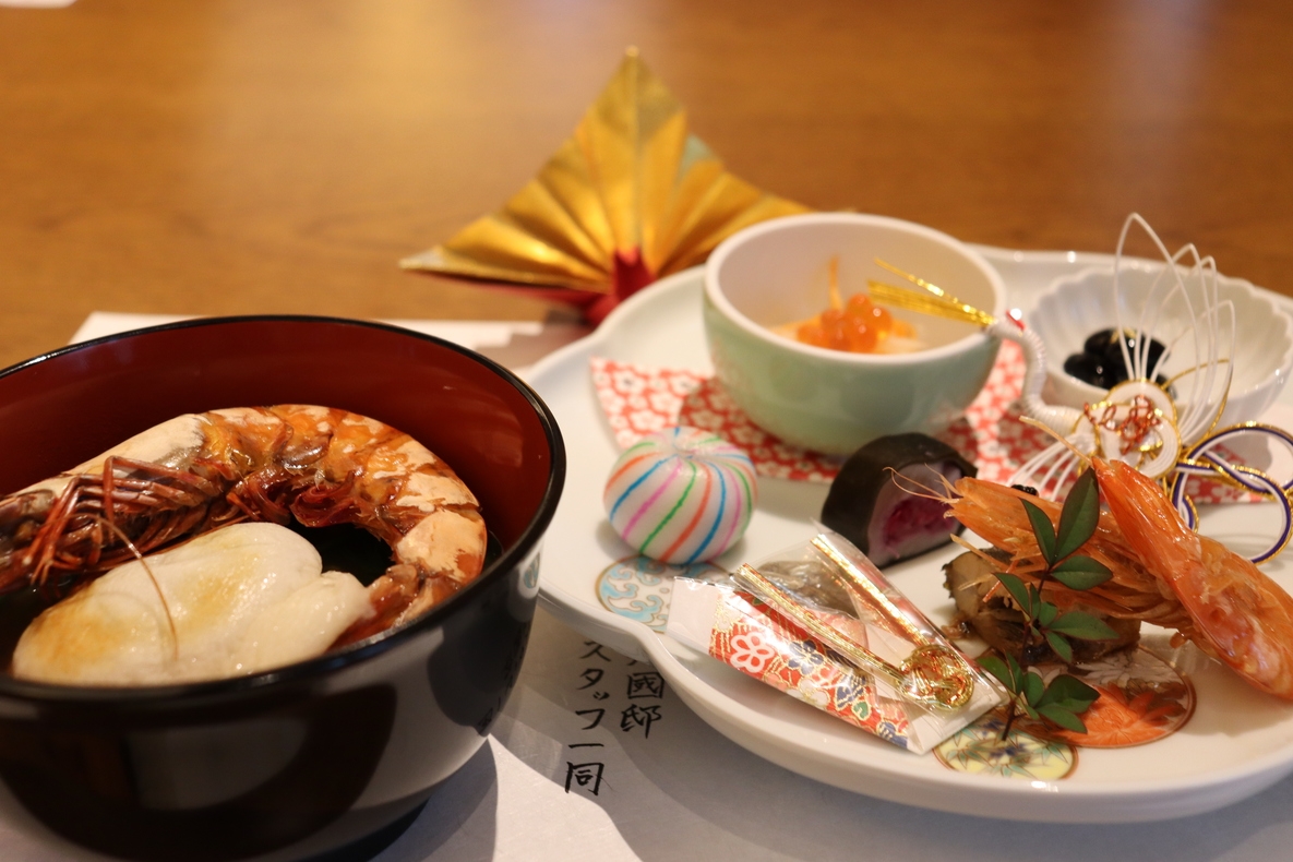 【お正月】【朝食付】★シェフこだわりの朝食★飲み比べ焼酎80ml×2本付！！