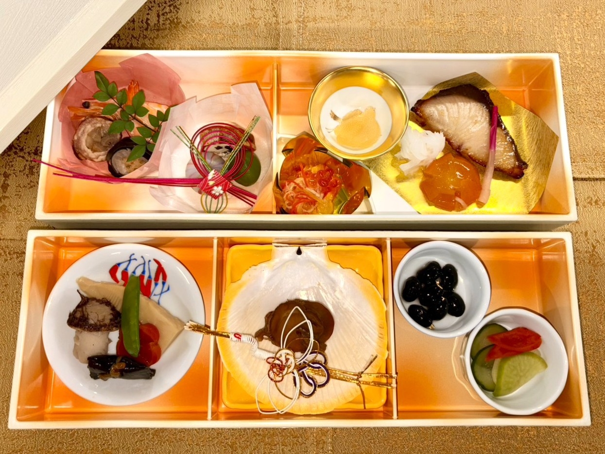 【年末年始／特別　朝・夕食付】〜出水の休日〜厳選素材使用★出水酒造の焼酎付