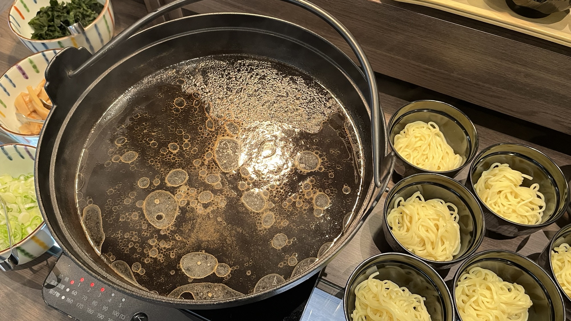 バイキング朝食（富山ブラックラーメン）