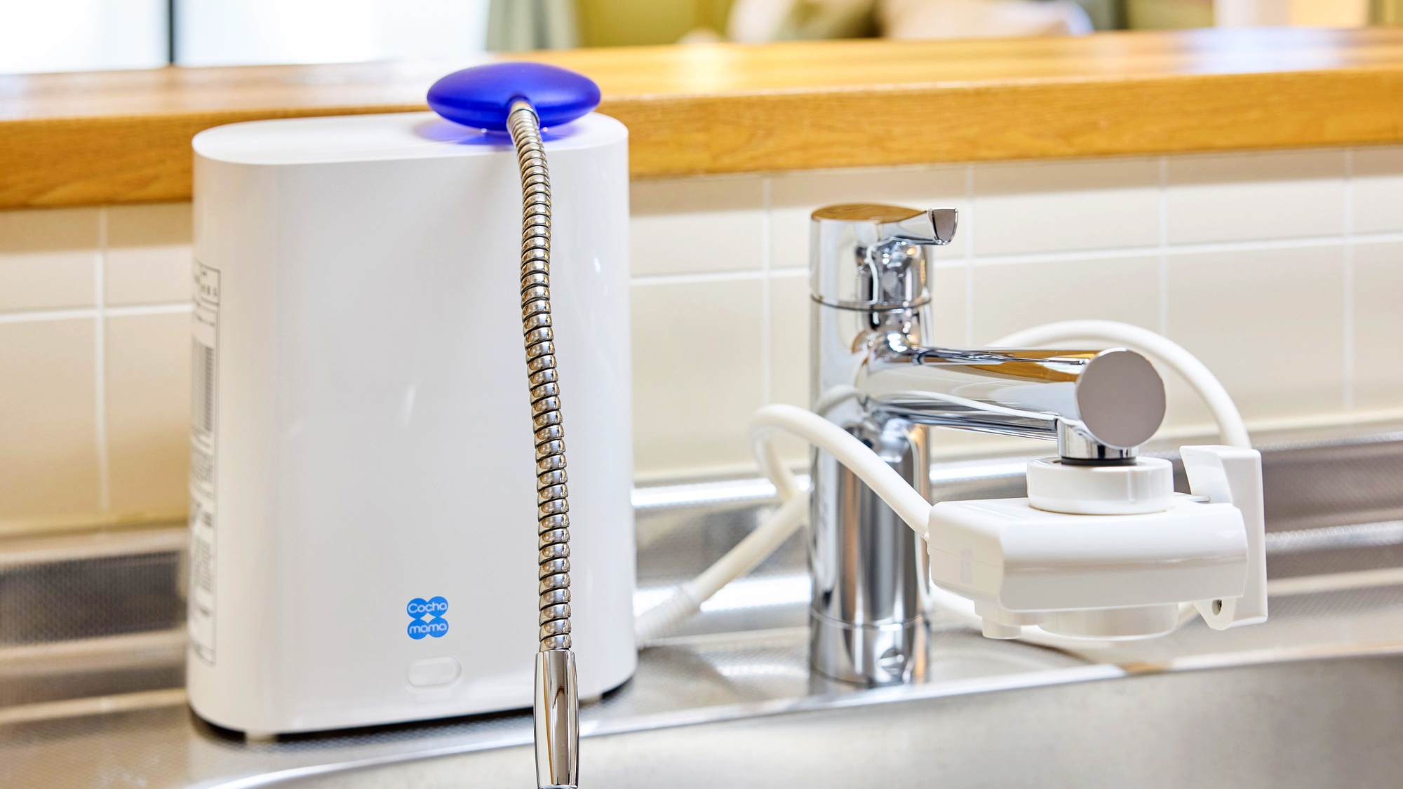 ・【浄活水器】浄水とミネラルをプラスし、自然に近い「活きた水」を実現。やさしい味わいです