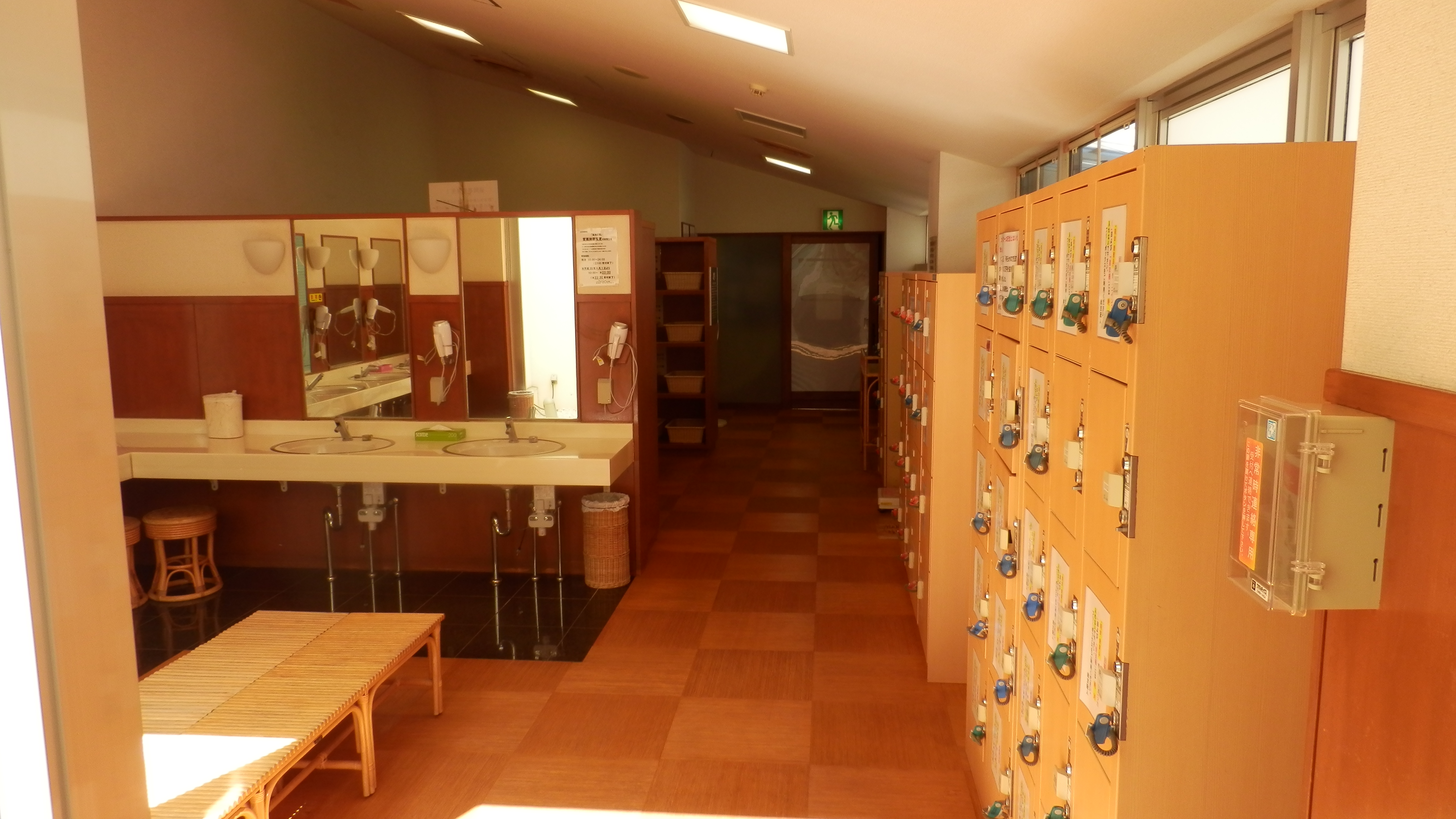 温泉チケット付きプラン_延命の湯（脱衣所）