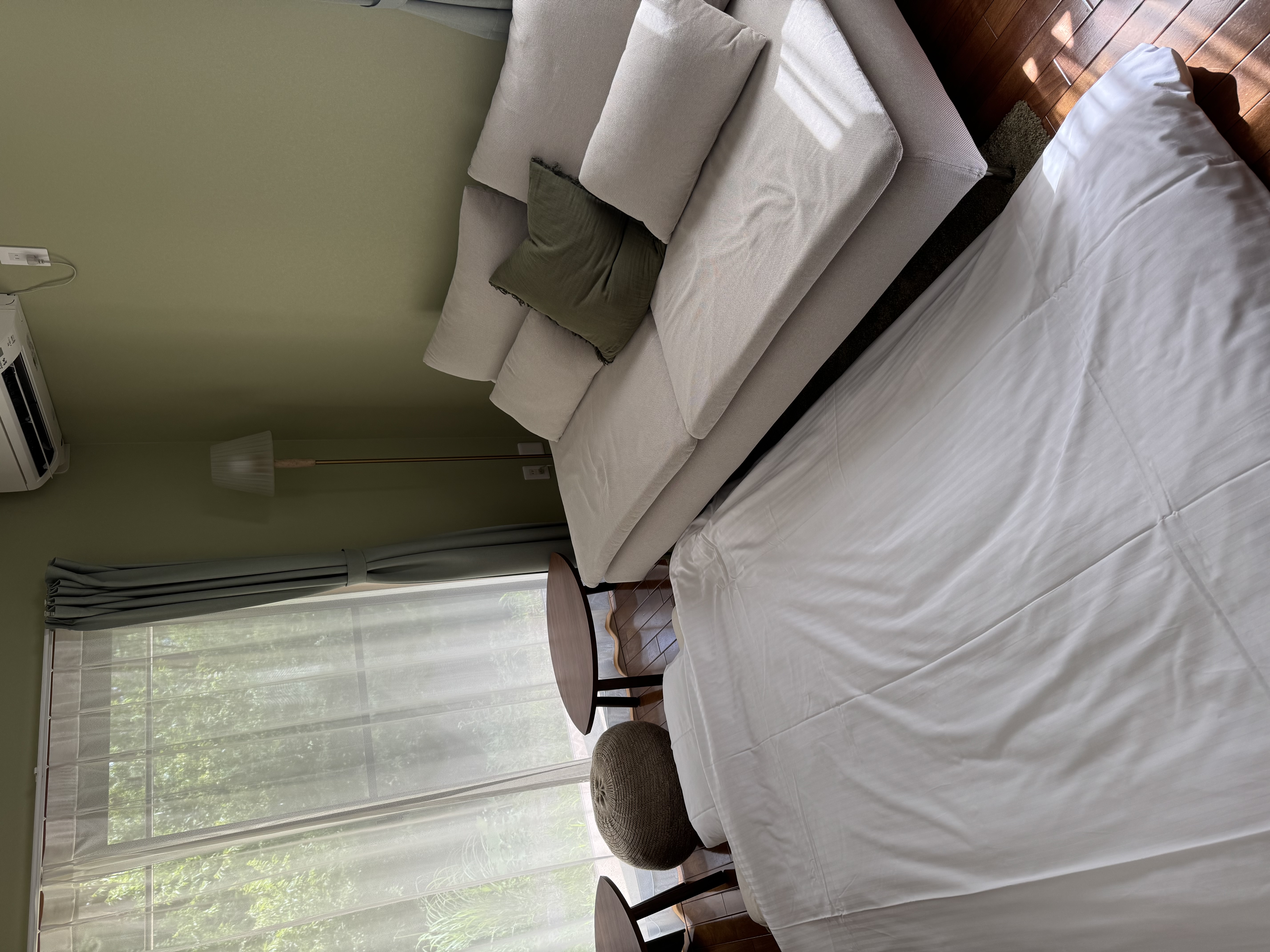 3名利用時　リビングに布団を敷いたところ