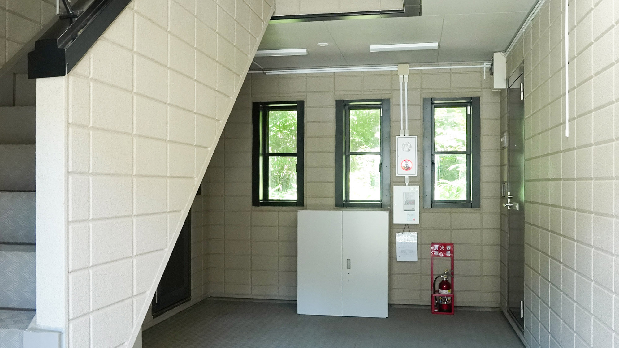 ・【エントランス】アパートタイプの宿泊棟のため、人の多さに疲れる心配なくお過ごしいただけます