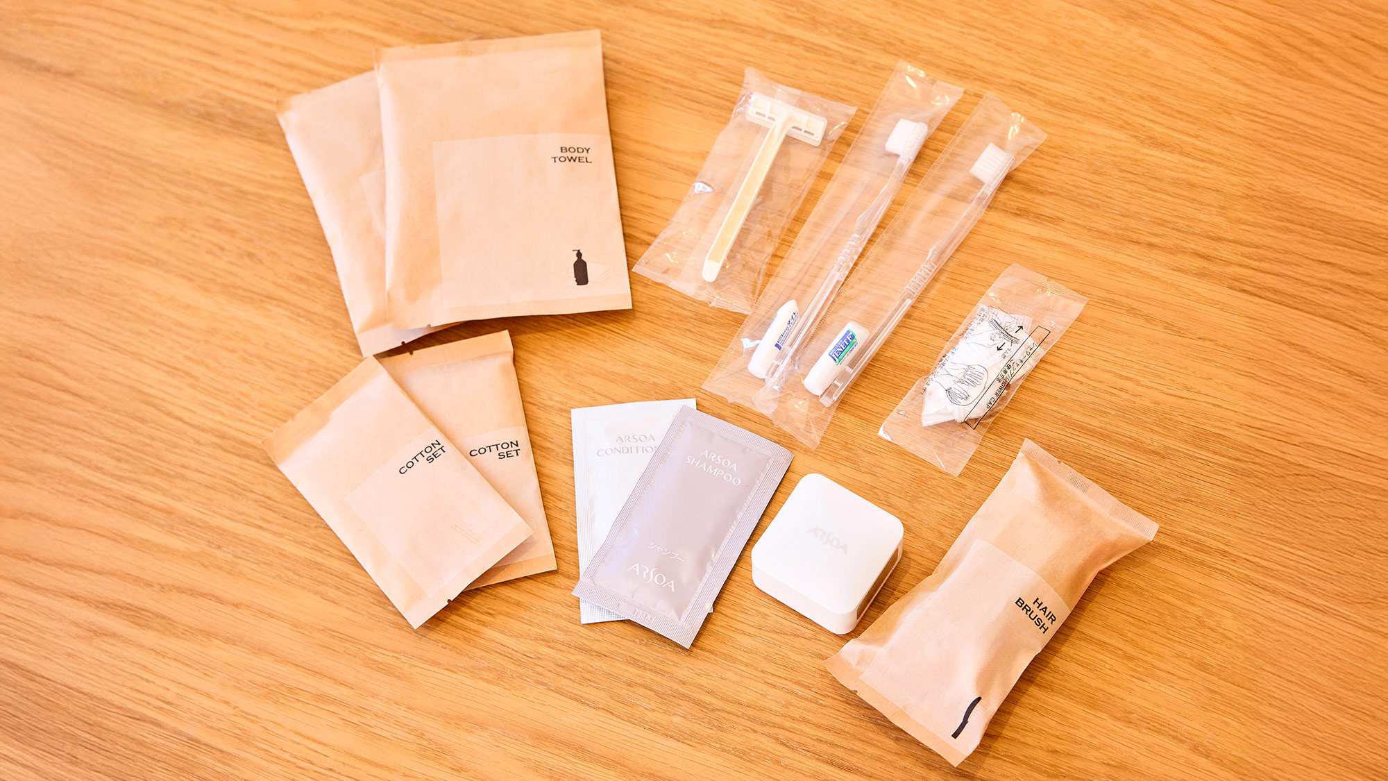 ・【アメニティ】歯ブラシセット、ボディスポンジ、かみそり、シャワーキャップ等をご用意