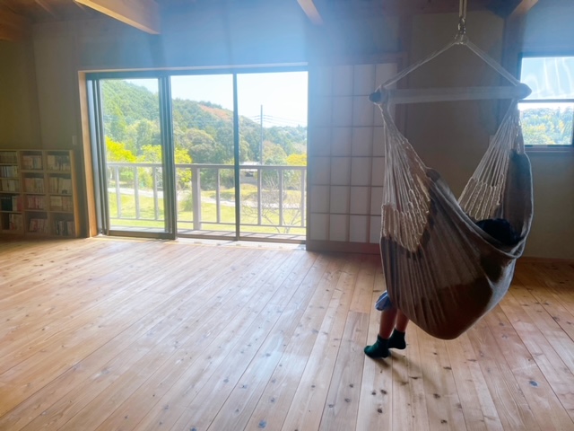 ホビーハウス　室内ブランコ