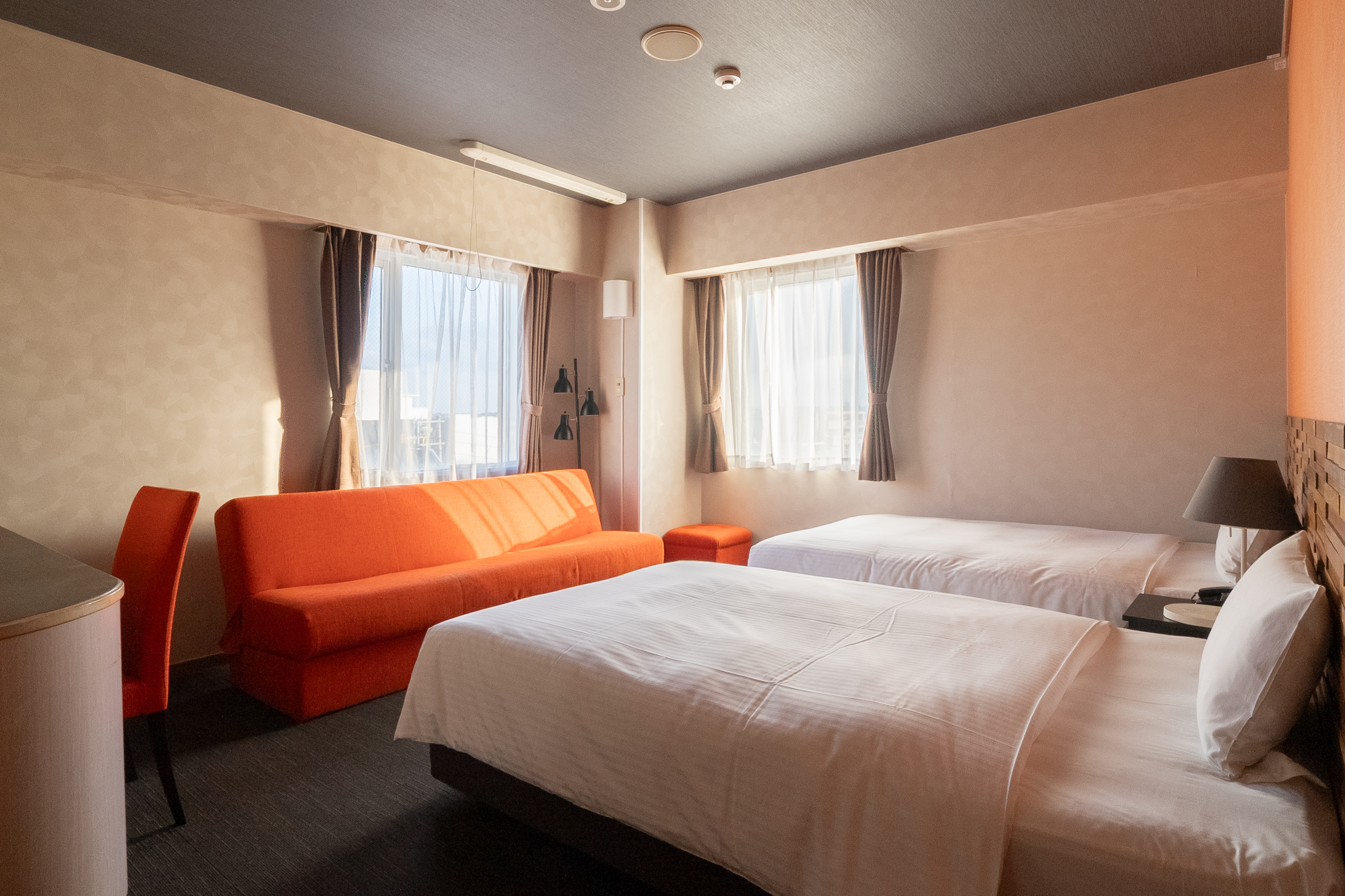 【本館：ツインルーム】