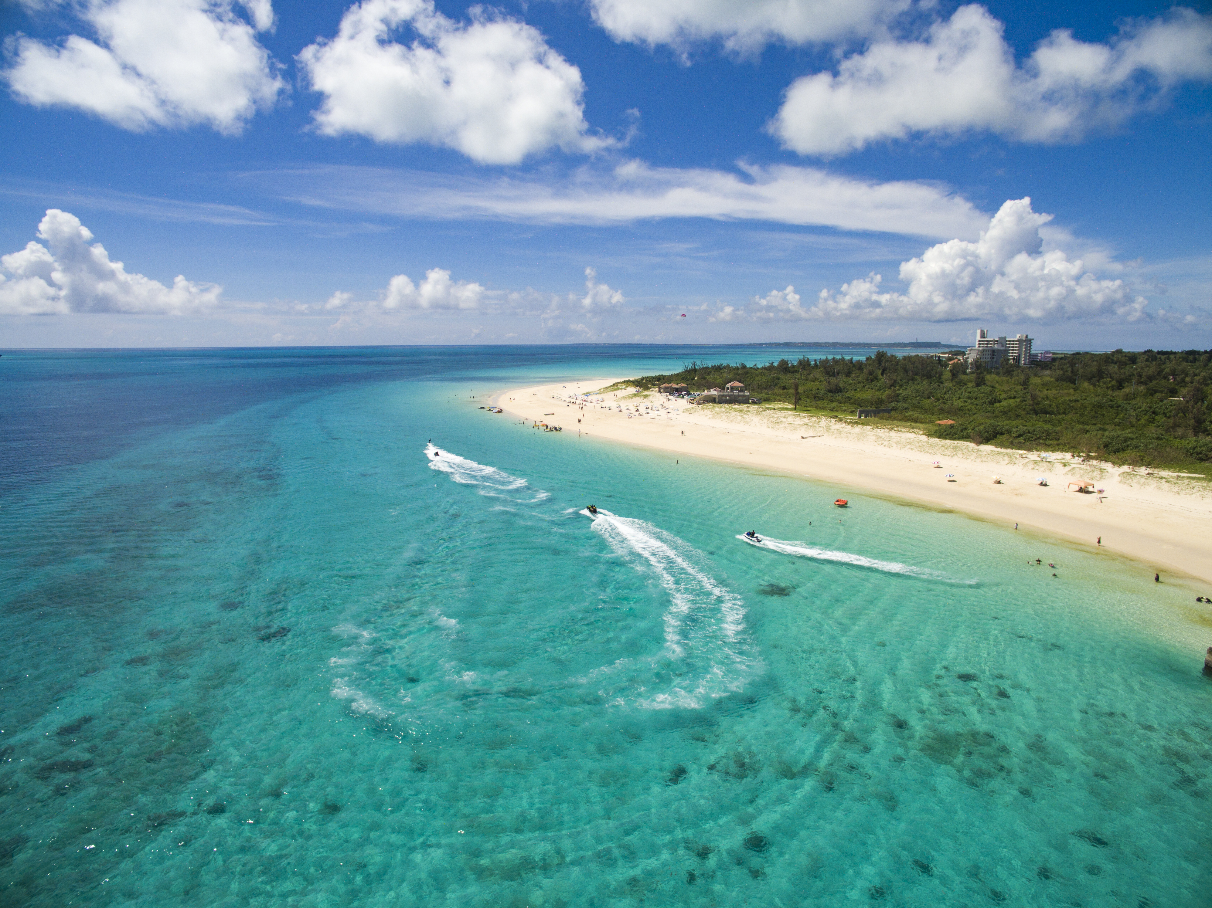 【与那覇前浜ビーチ】